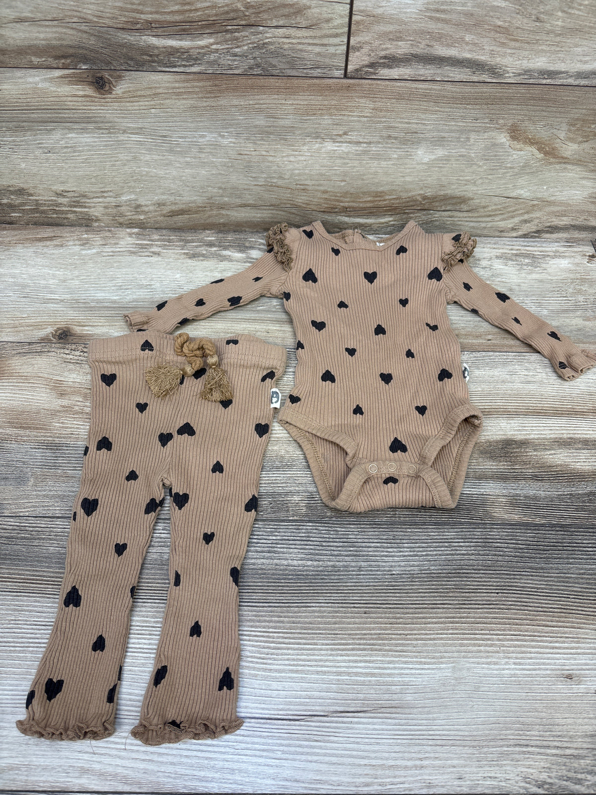Rabbit + Bear Organic 2pc Ribbed Heart Bodysuit & Pants Set Brown sz 6-9m