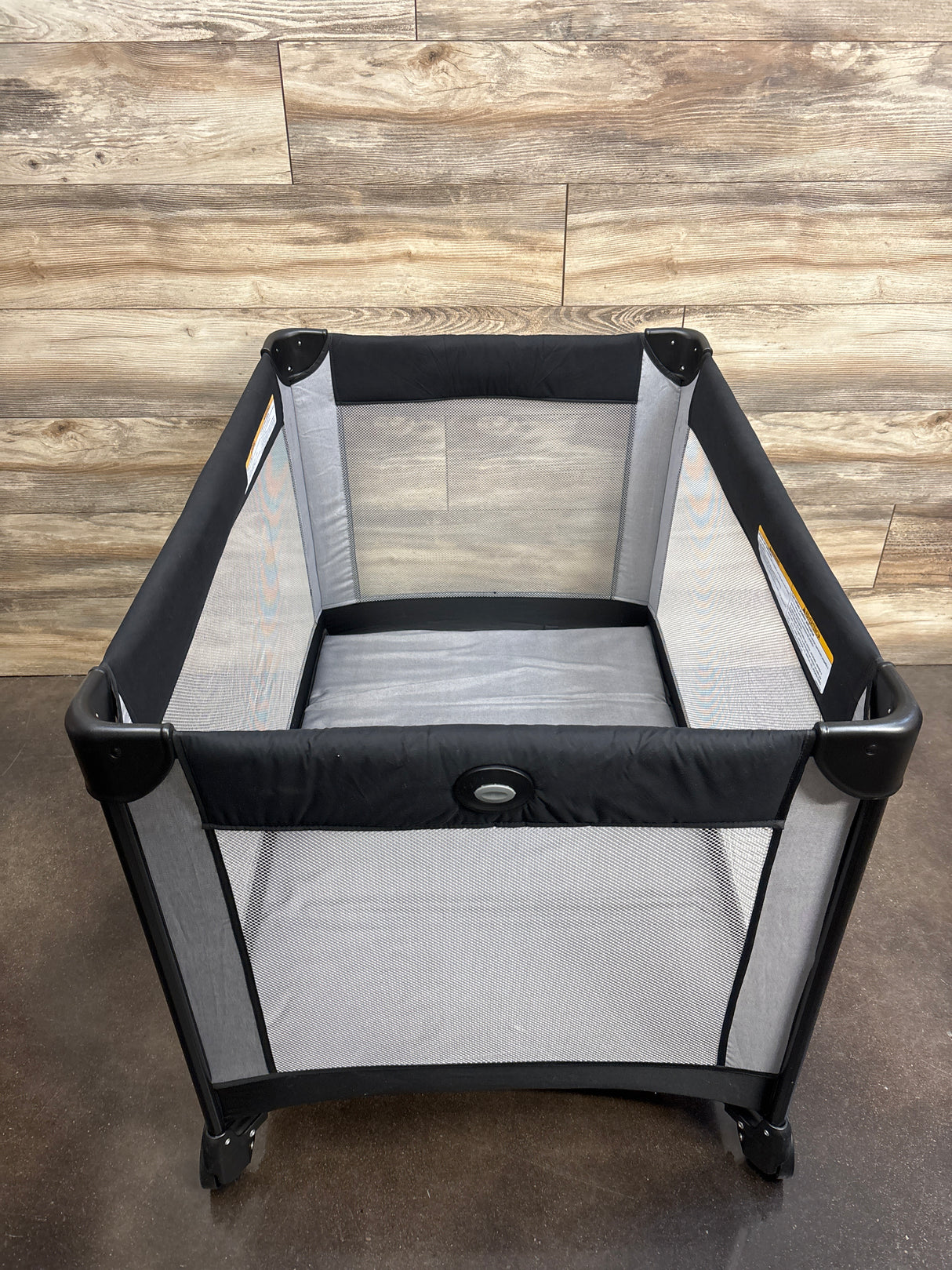 Graco Pack 'n Play Portable Playard in Kolb