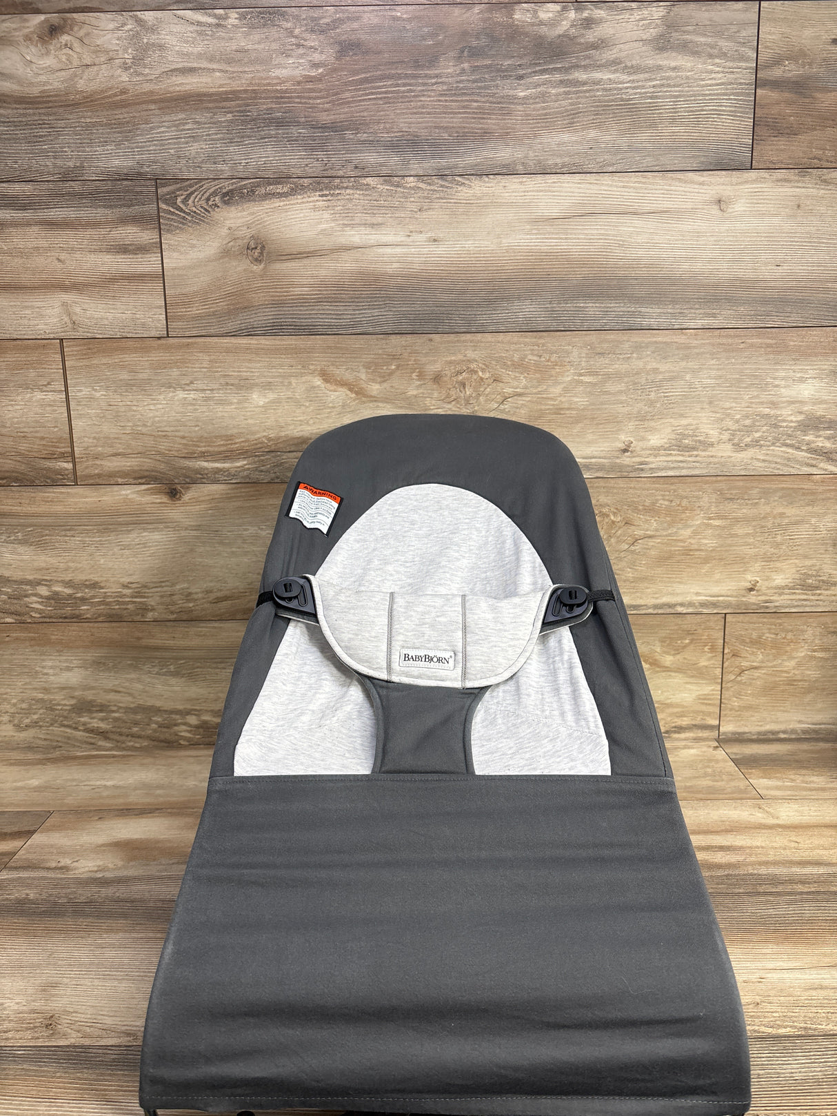 Baby Bjorn Balance Soft Bouncer in Grey