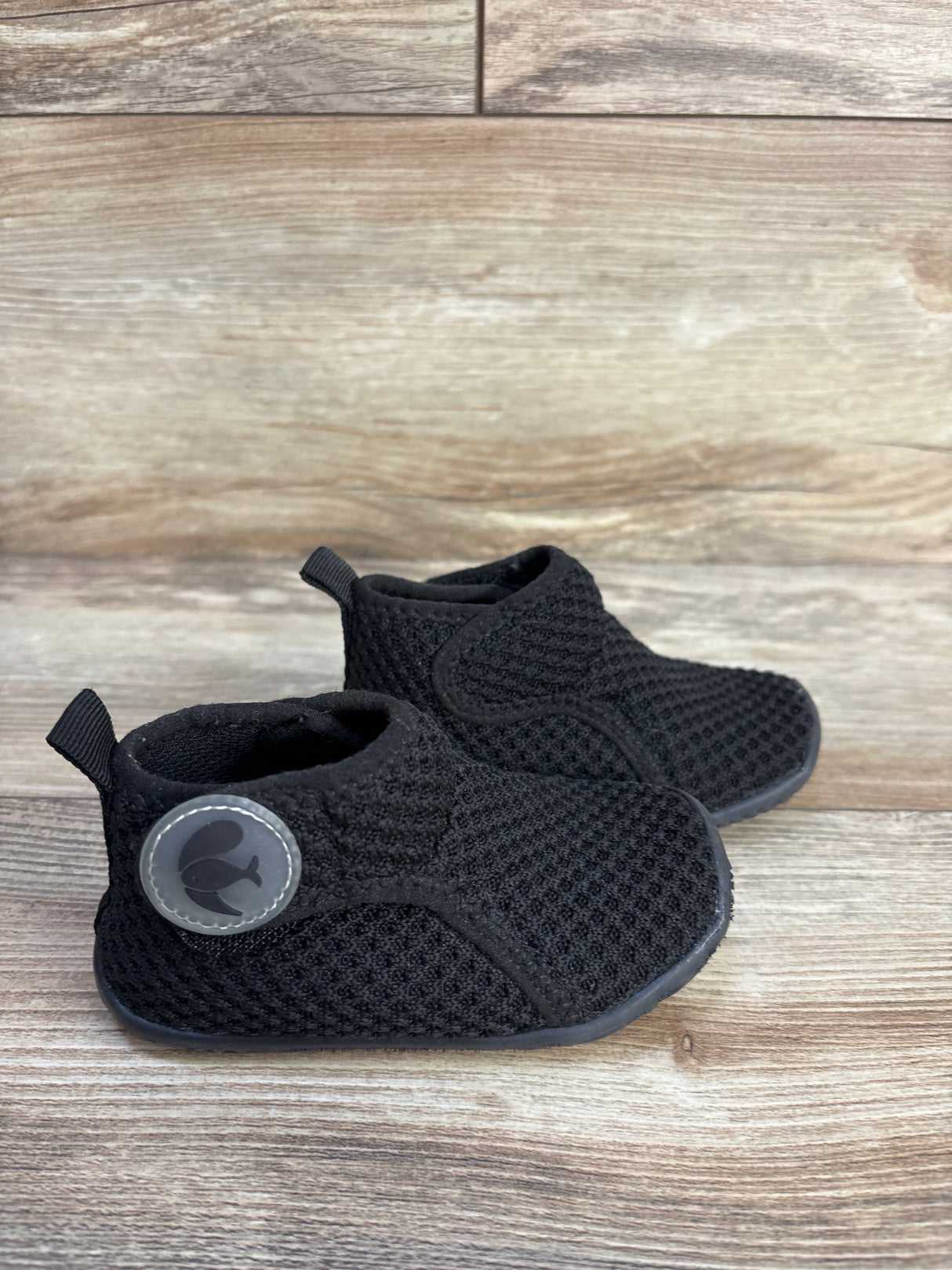 FEETCITY High-Top Mesh Sock Shoes Black sz 6/7c