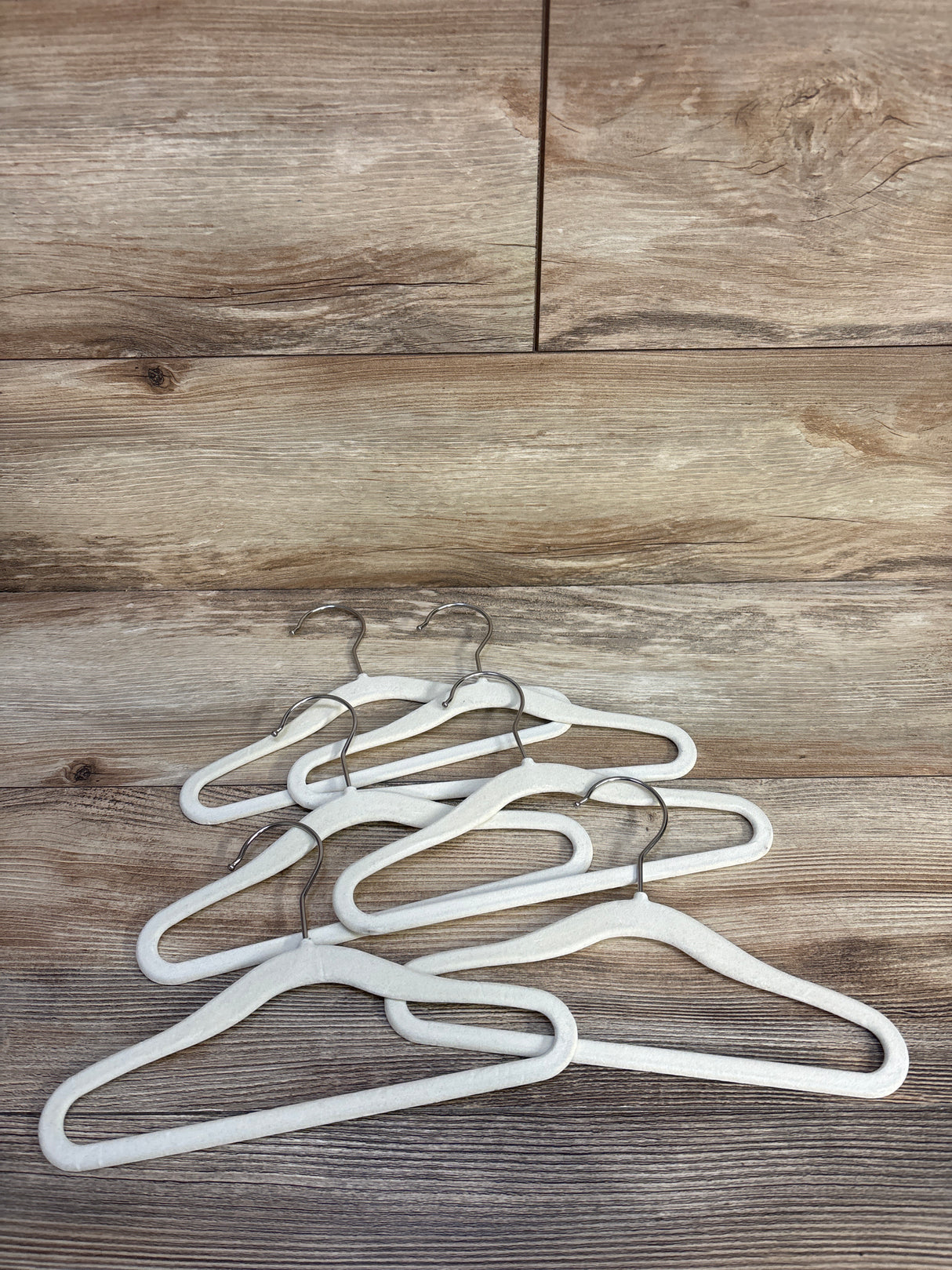 Kids' Velvet Hangers 6pk