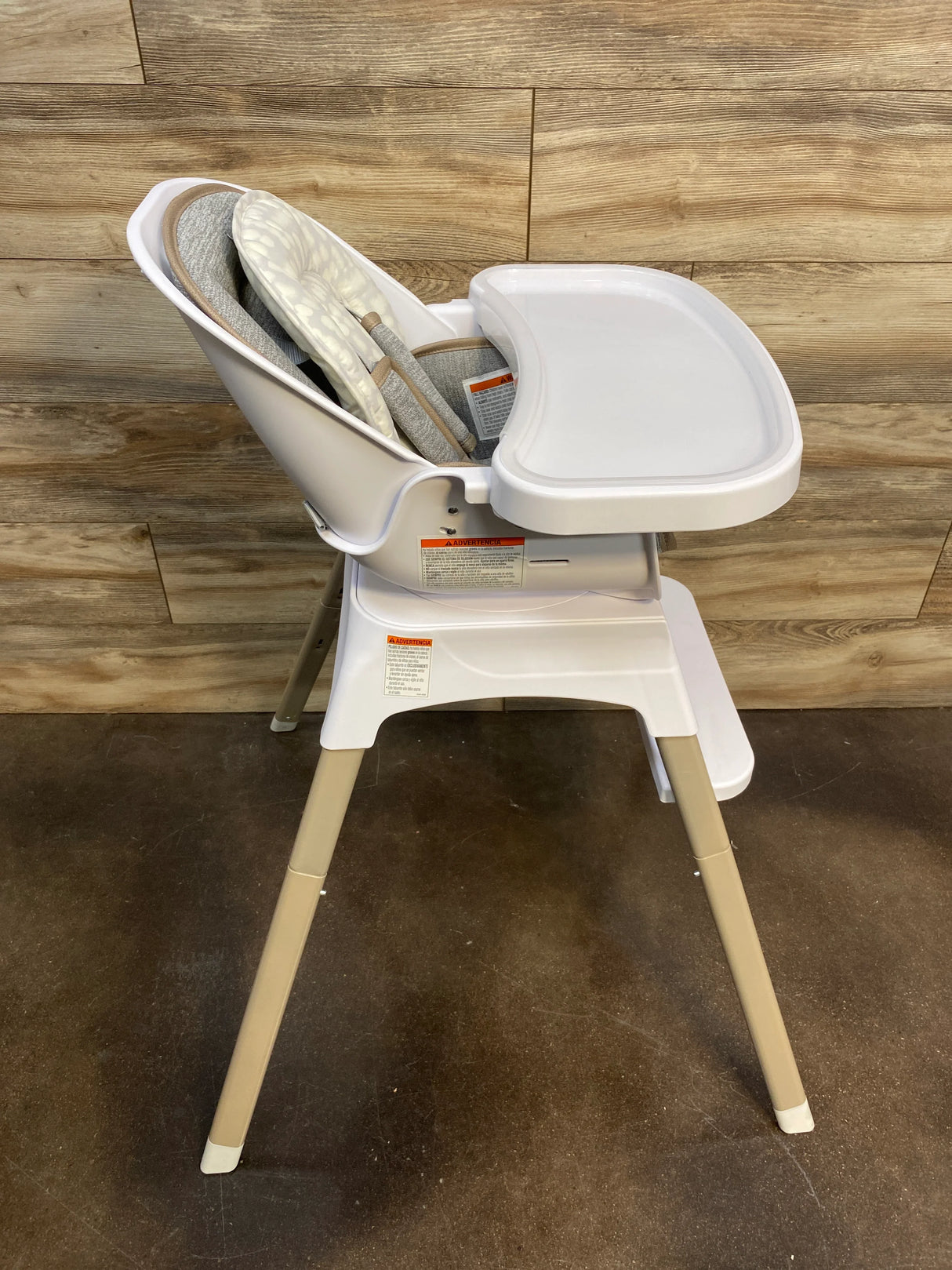 NEW Safety 1st Grow and Go Rotating High Chair in French Gray