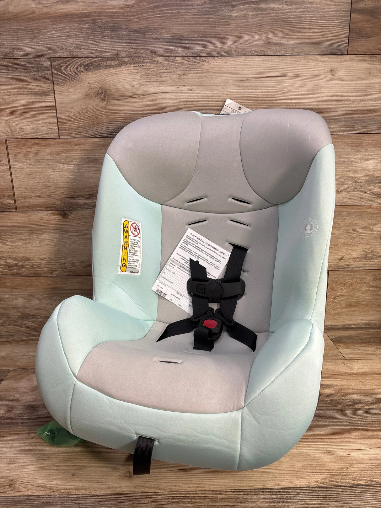 NEW Cosco Scenera Extend Convertible Car Seat, Blue