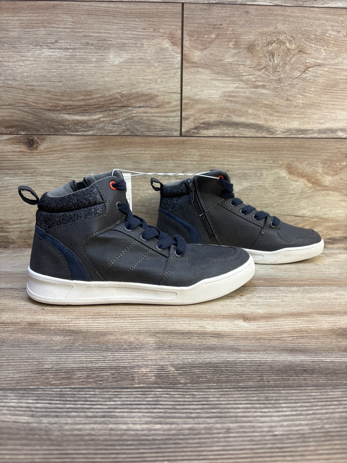 NEW Art Class Geoff High Top Sneakers Grey sz 5Y