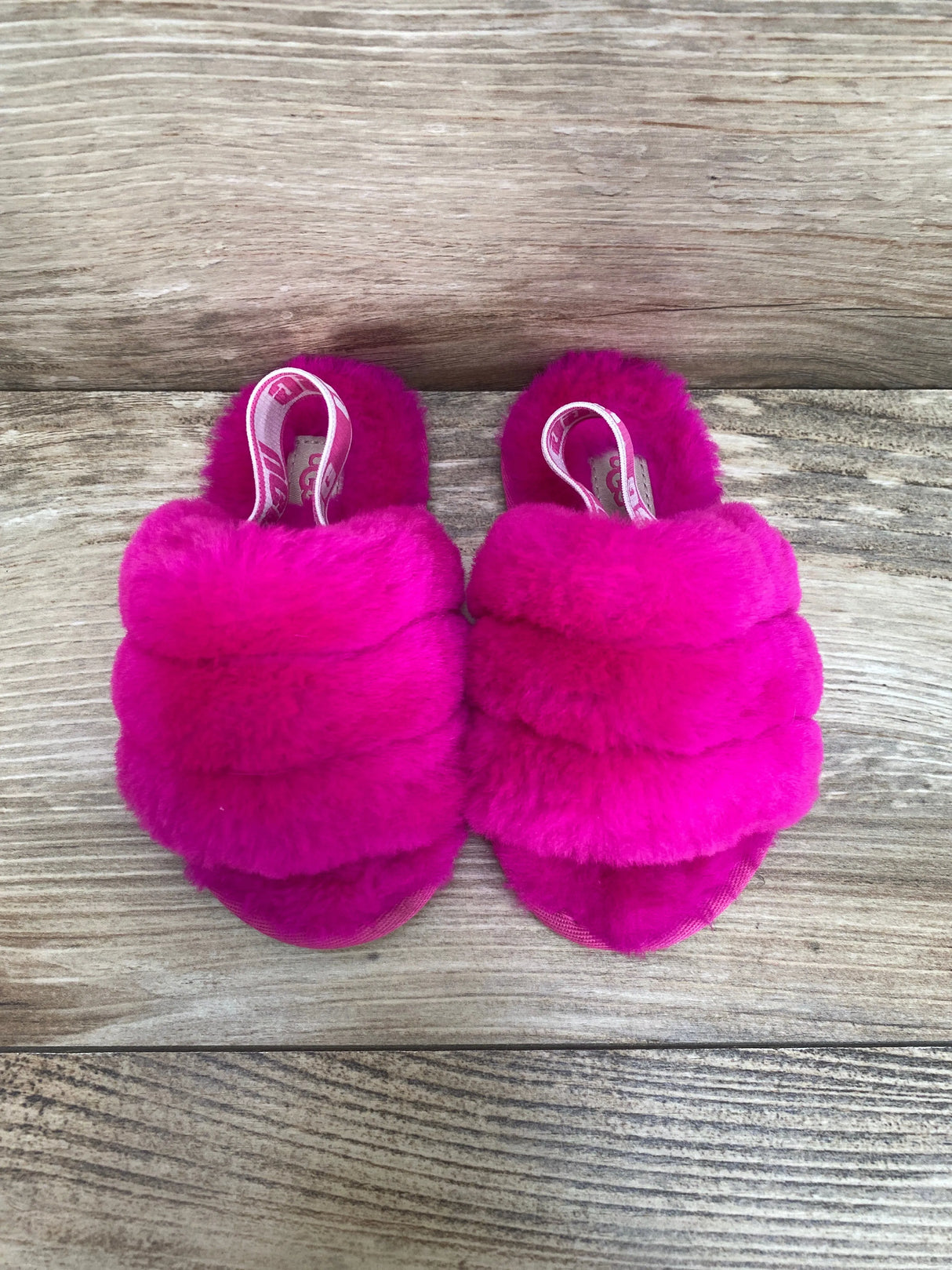 UGG Fluff Yeah Slides Hot Pink Sz 8c