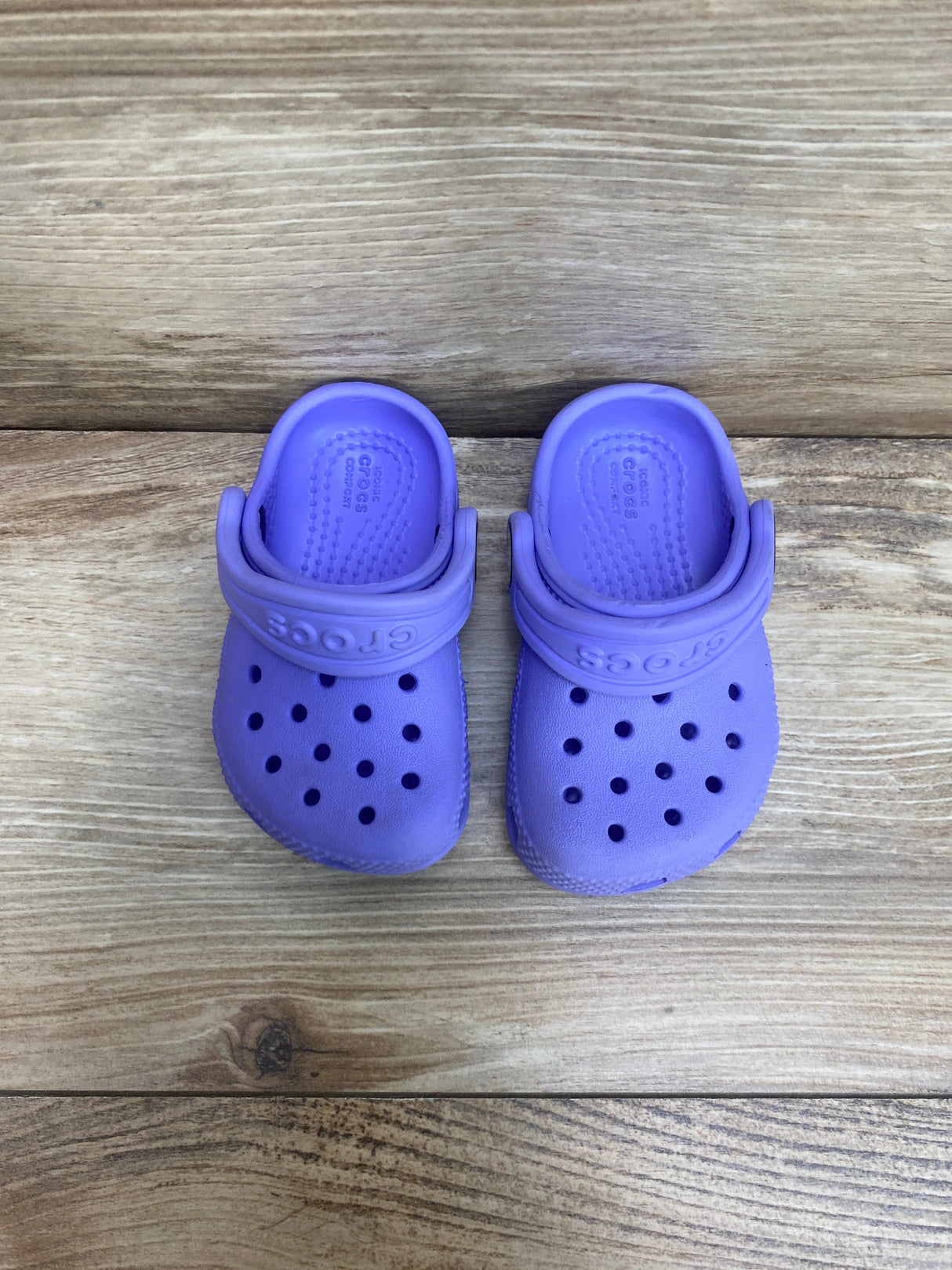 Crocs Classic Clogs Lavender sz 4c