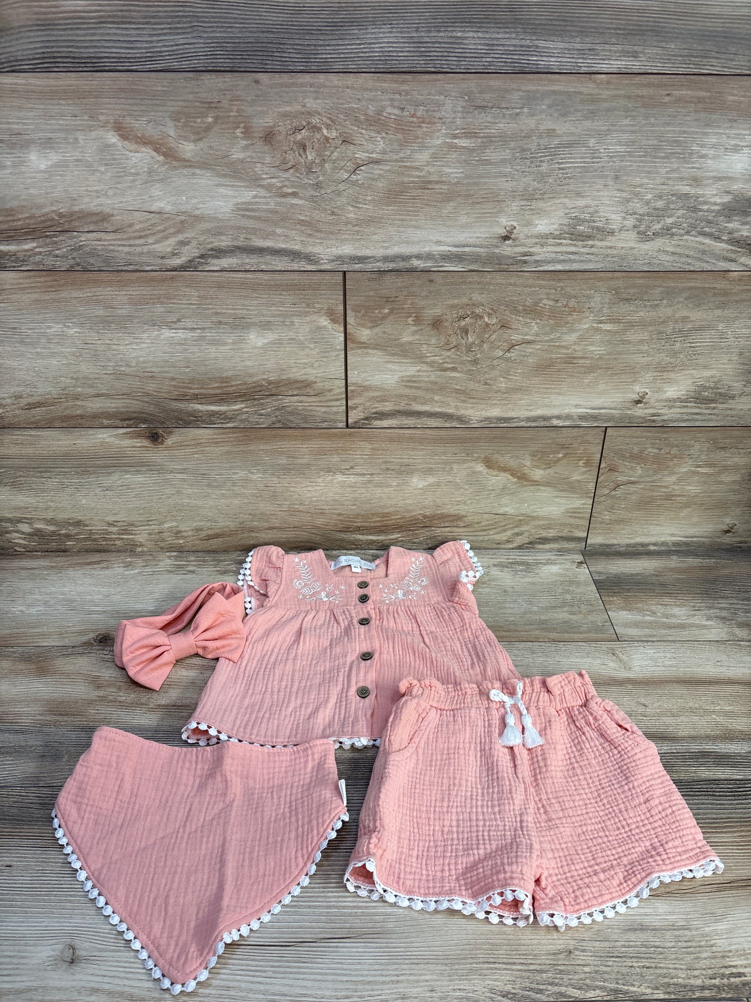 RZ by Rachel Zoe 4pc Embroidered Top, Shorts, Bib, & Headband Set Pink sz 18m