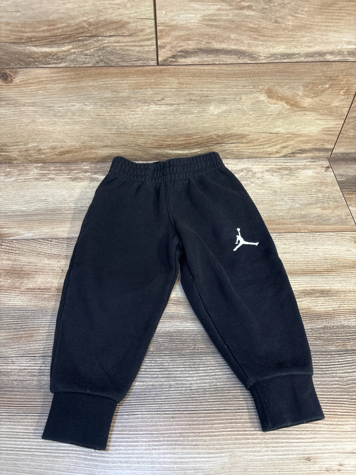 Air Jordan Joggers Black sz 2T