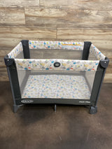 NEW Graco Pack 'n Play Portable Playard in Carnival