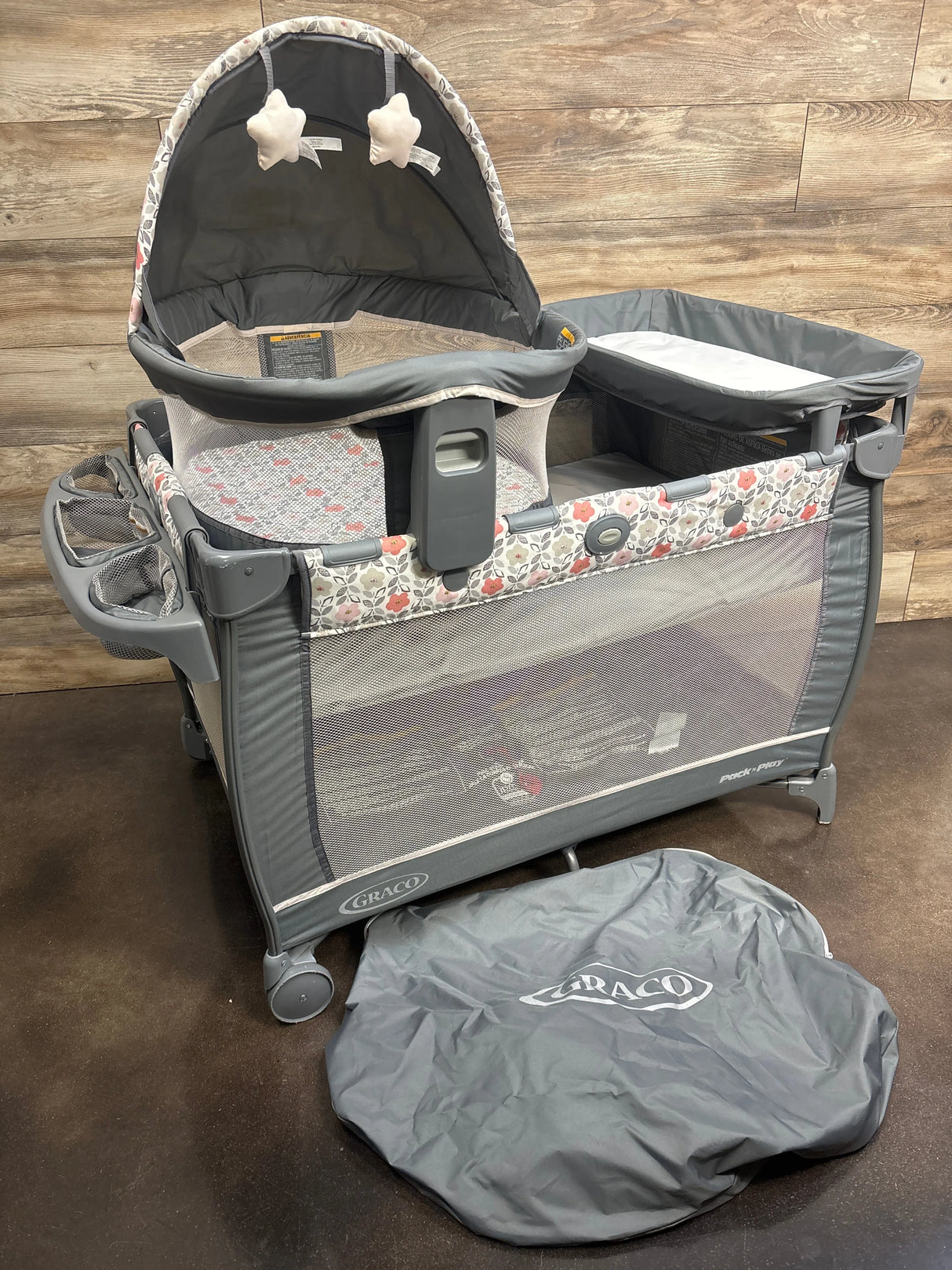 Graco Pack 'n Play Travel Dome LX in Annie Floral