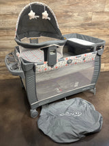 Graco Pack 'n Play Travel Dome LX in Annie Floral