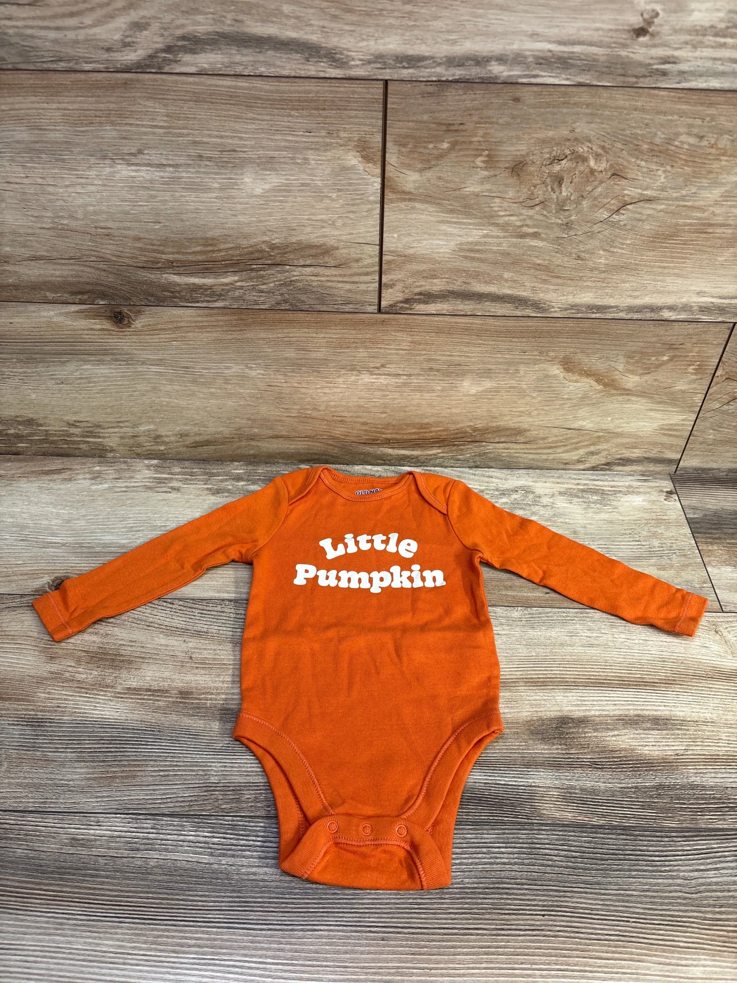 Old Navy Little Pumpkin Long Sleeve Bodysuit Orange sz 6-12m