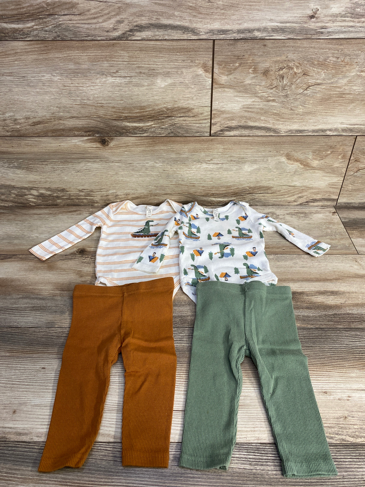 Liam & James 4pk Ribbed Dinosaur Bodysuit & Pants Set Cream sz 3-6m