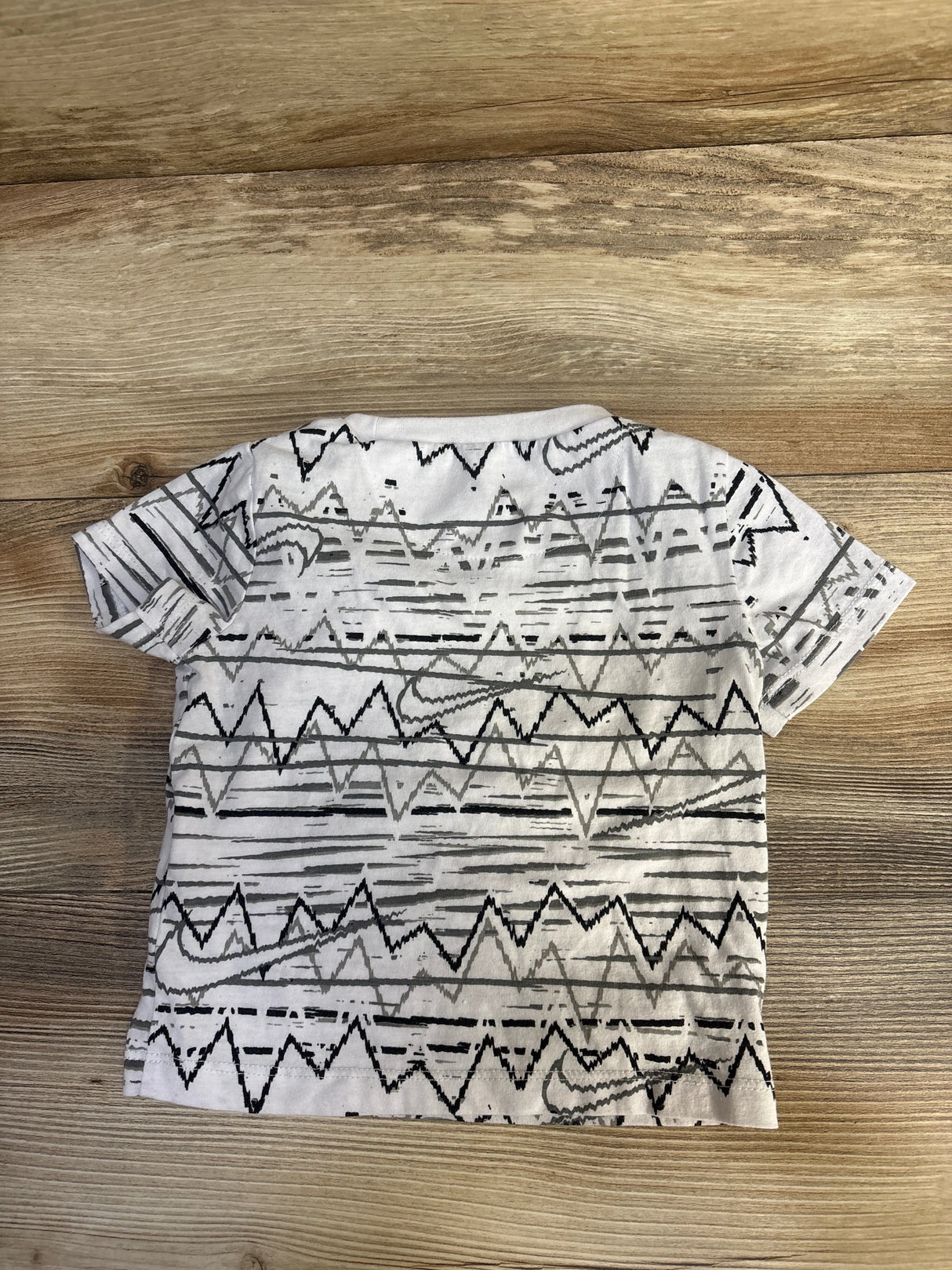 Nike Logo Shirt White sz 18m - Me n Mommy To Be