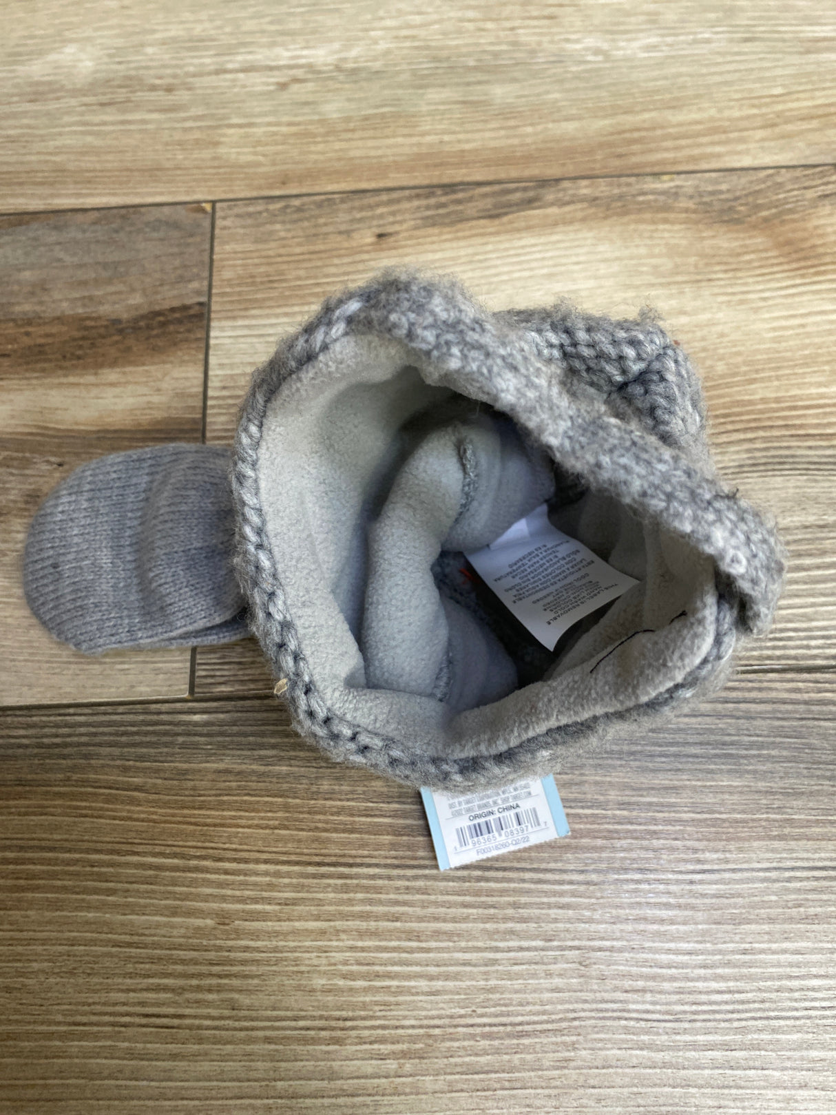 NEW Cat & Jack Knit Winter Hat & Mittens Set Grey sz NB