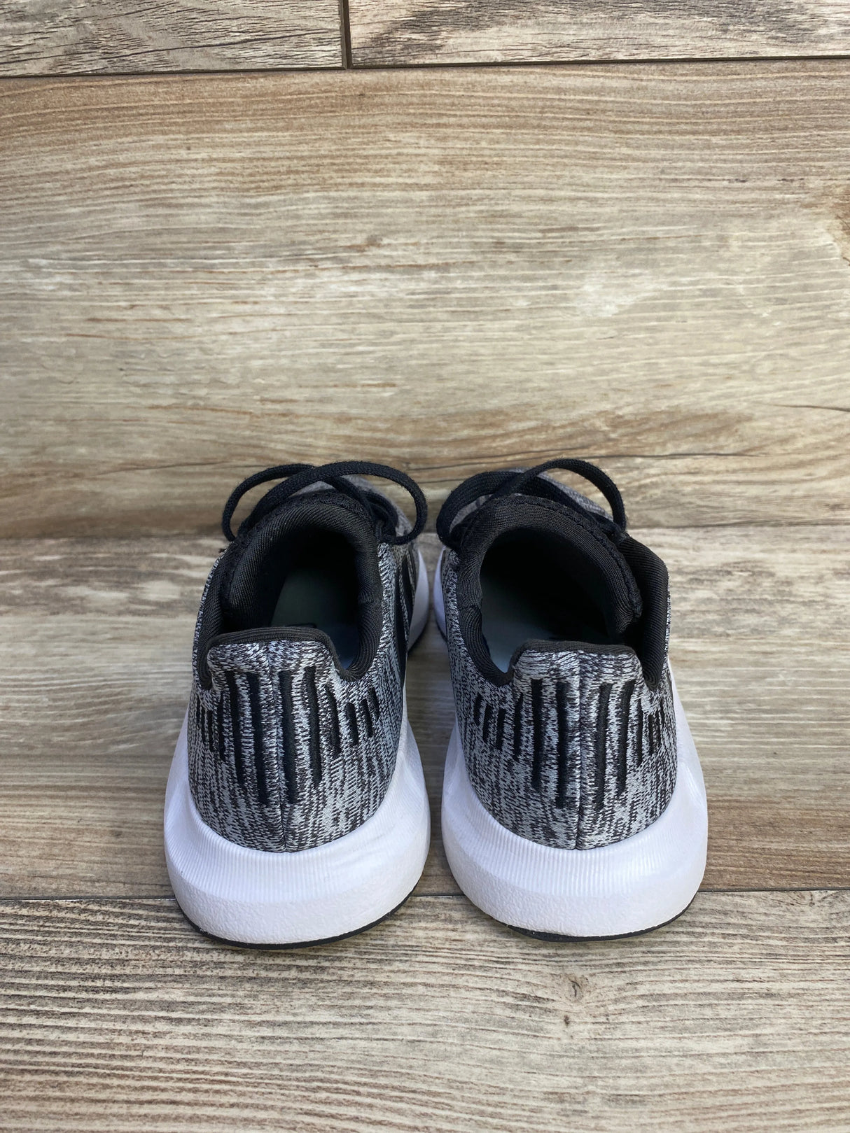 Adidas Swift Run Sneakers Grey/Black sz 11c
