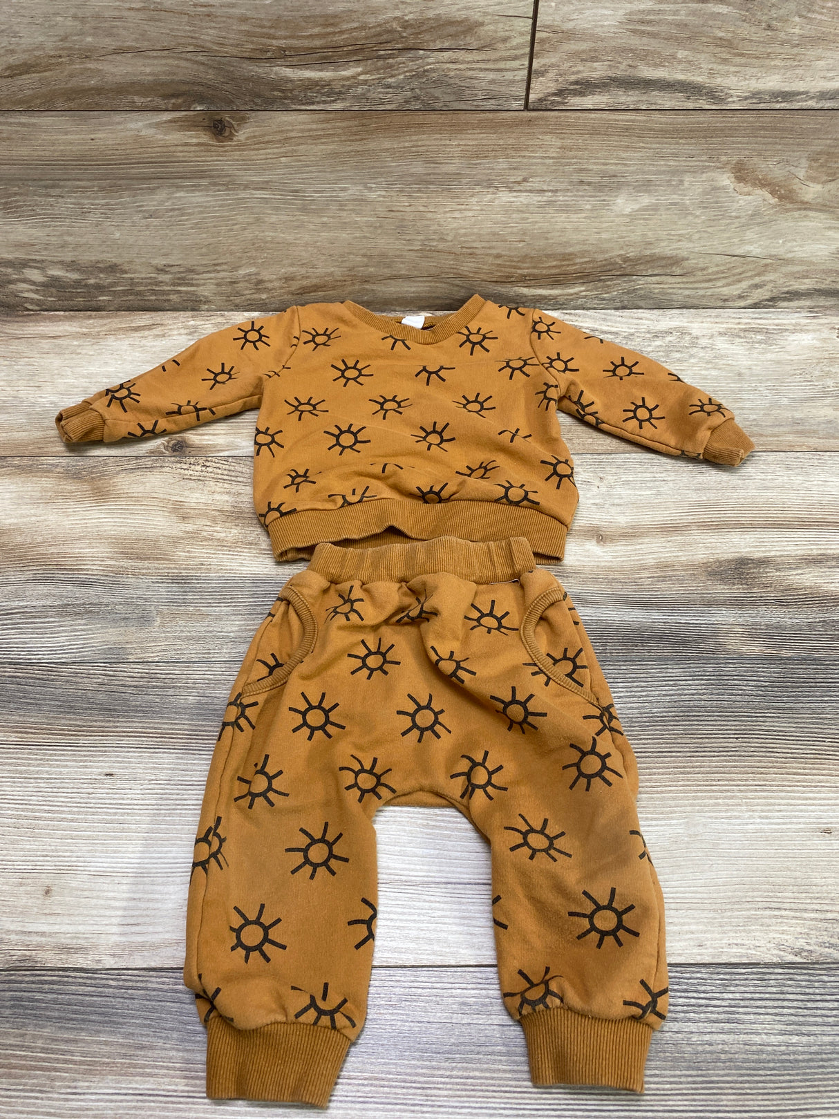 2pc Sun Print Sweatshirt & Pants Brown sz 9-12m