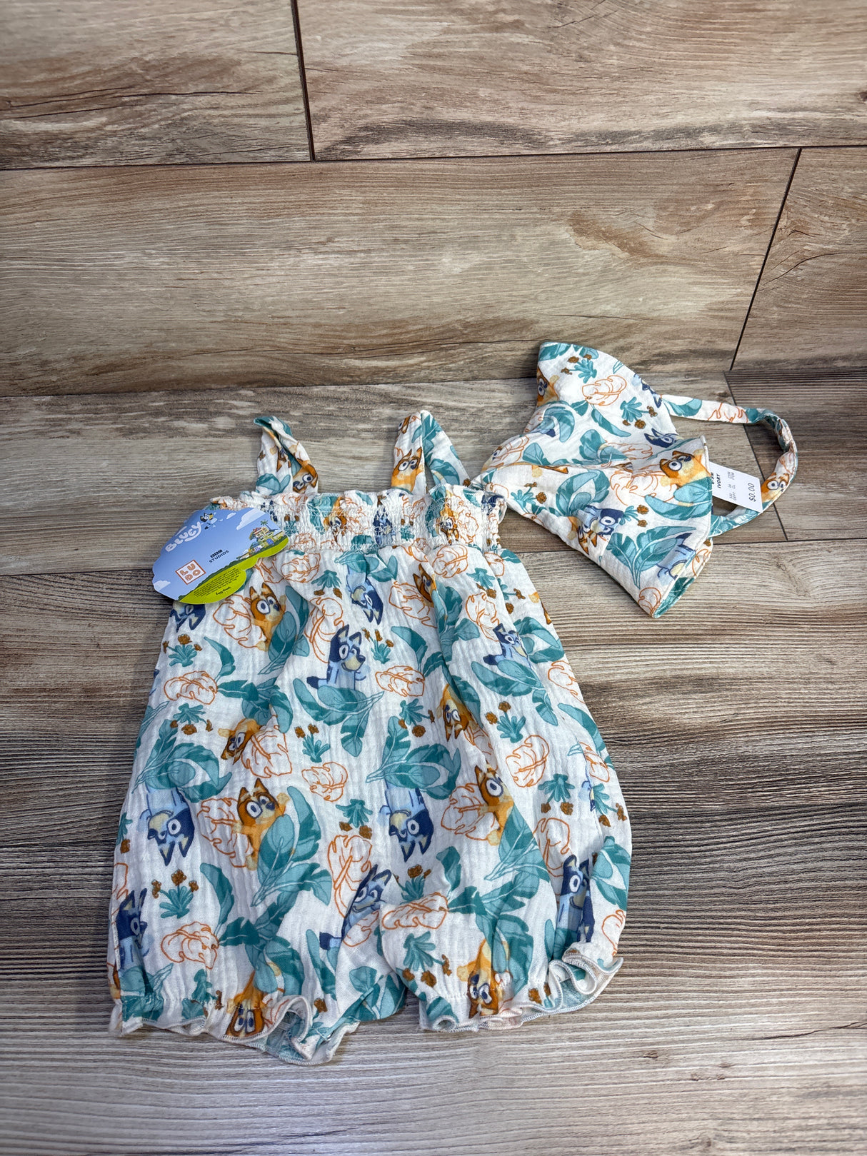NEW Bluey 2pc Gauze Romper & Hat Set In Ivory sz 6-9m