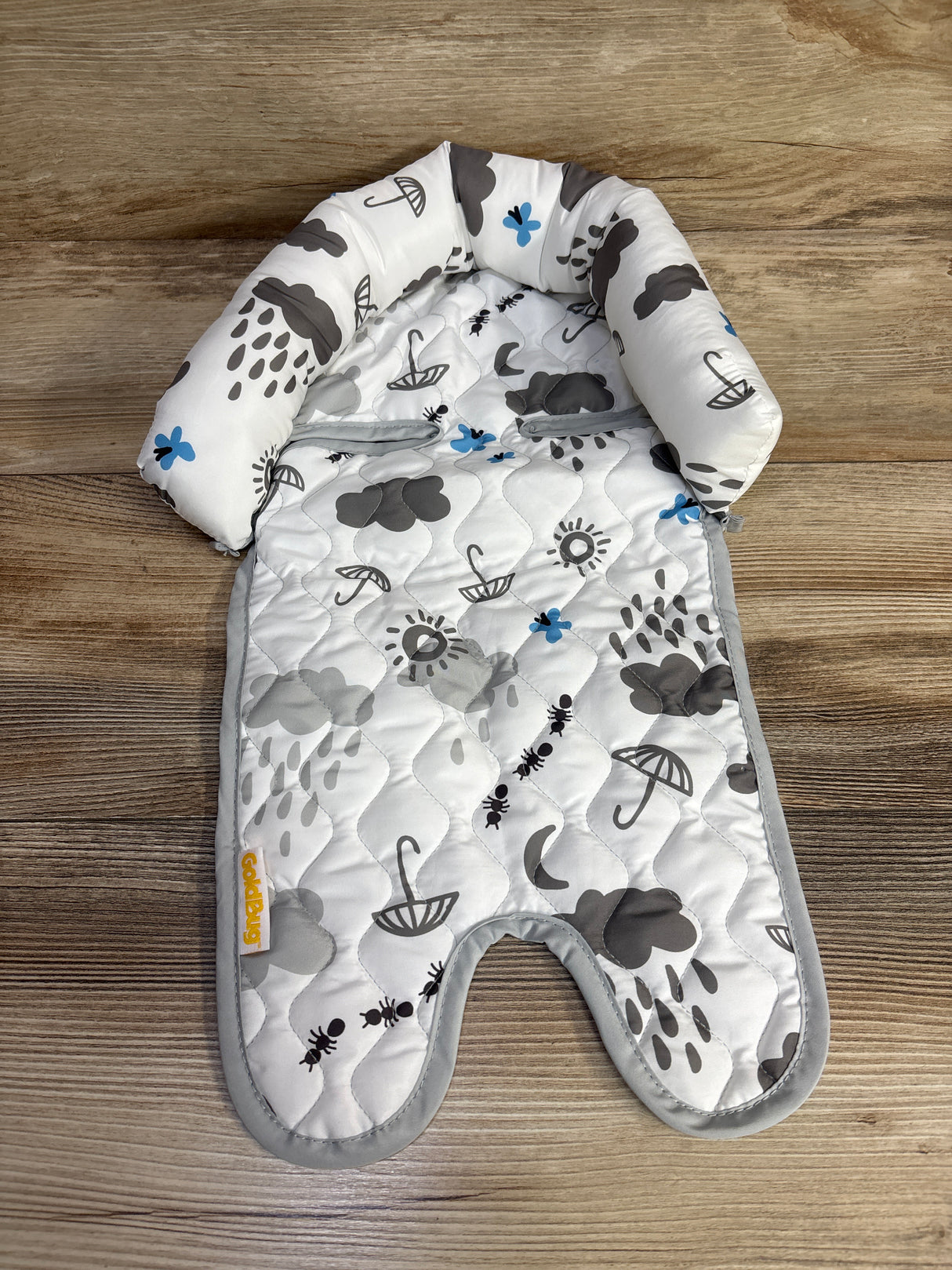 GoldBug Car Seat Head Support, Clouds