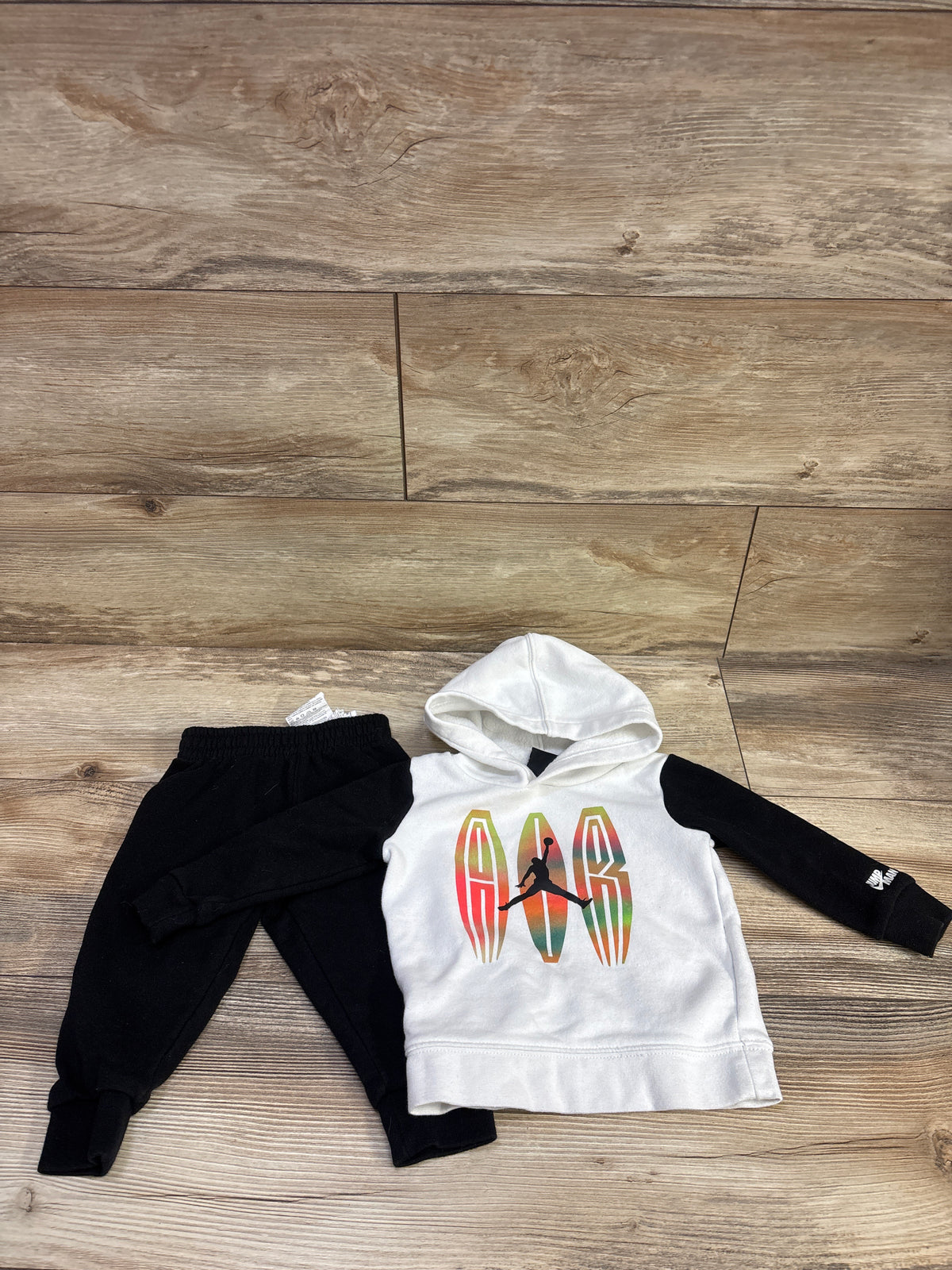 Jordan 2pc Pullover Sweatshirt & Joggers Set White sz 12m