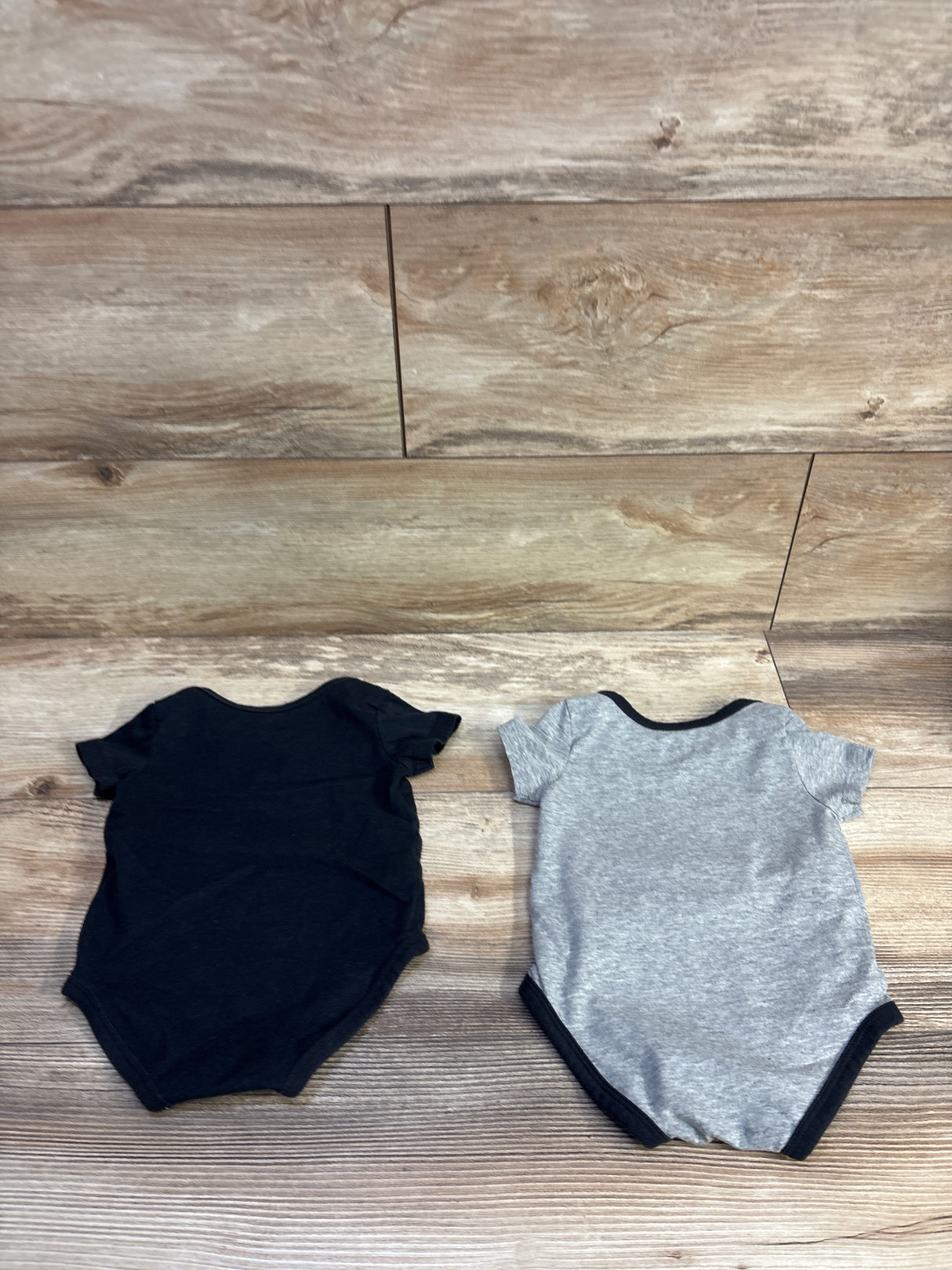 Nike 2pk Bodysuit Black sz 6m