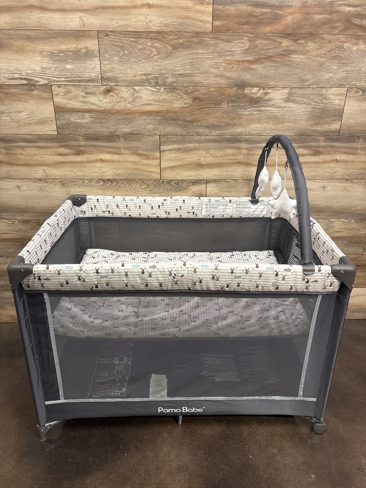 Pamo Babe Playard with Bassinet Grey
