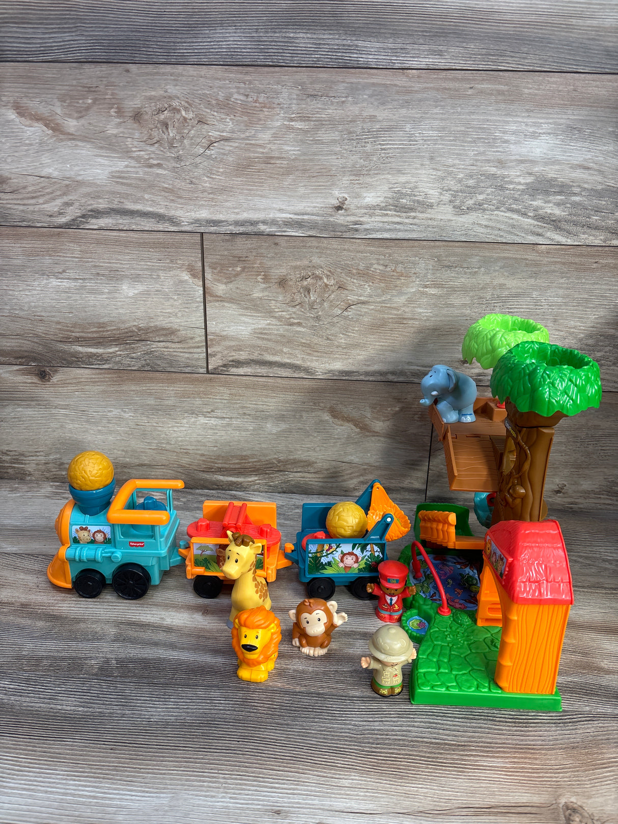 Fisher Price Little People Wildlife Train & Trek Playset