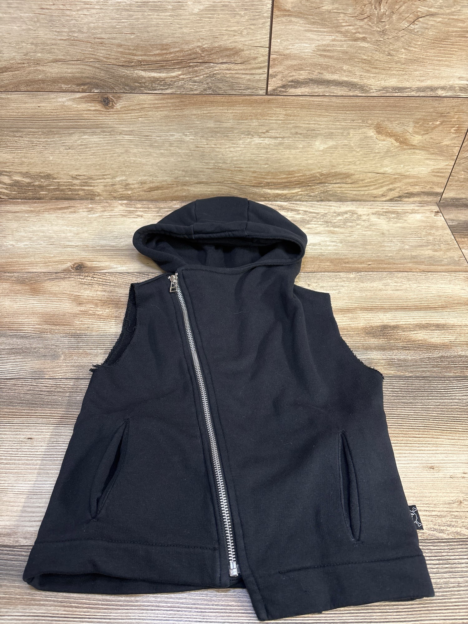 Nununu Hooded Diagonal Vest Black sz 4-5T