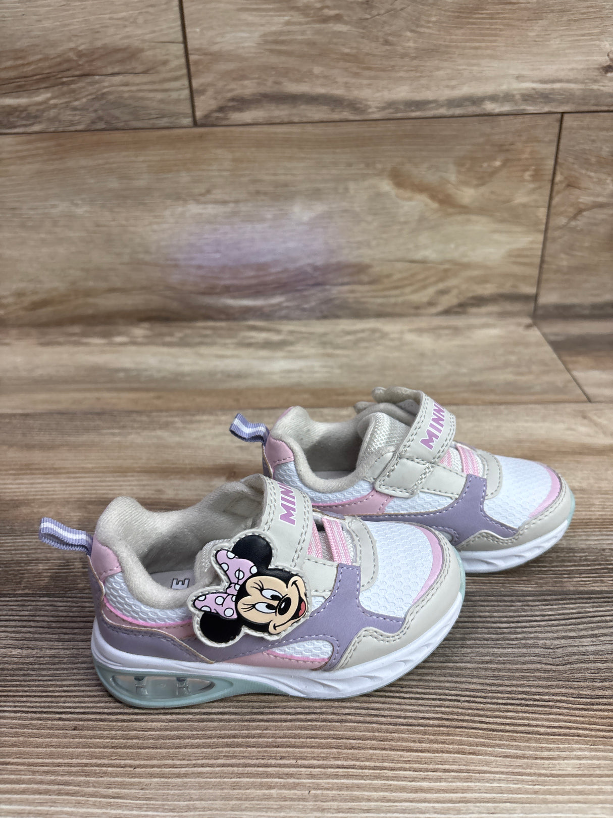 Disney Minnie Mouse Light-Up Sneakers Cream sz 7c