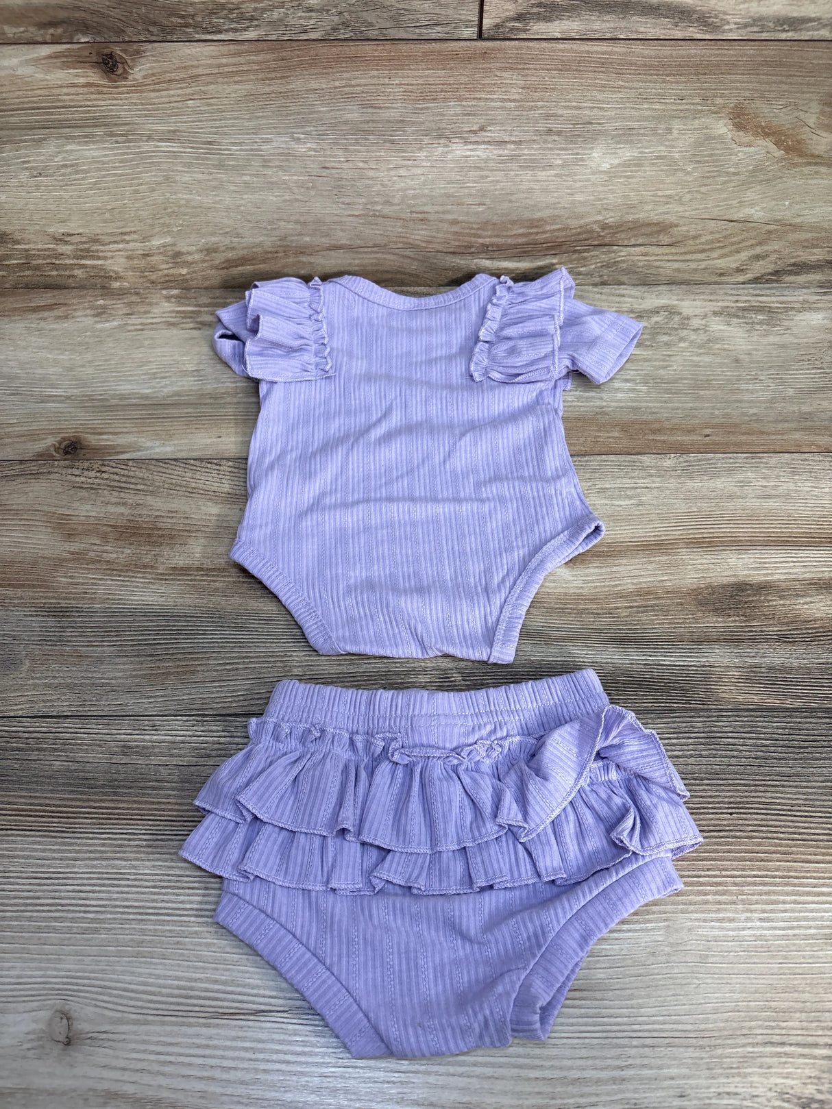 Ruffled 2pc Bodysuit & Bloomers Lilac sz 0-3m