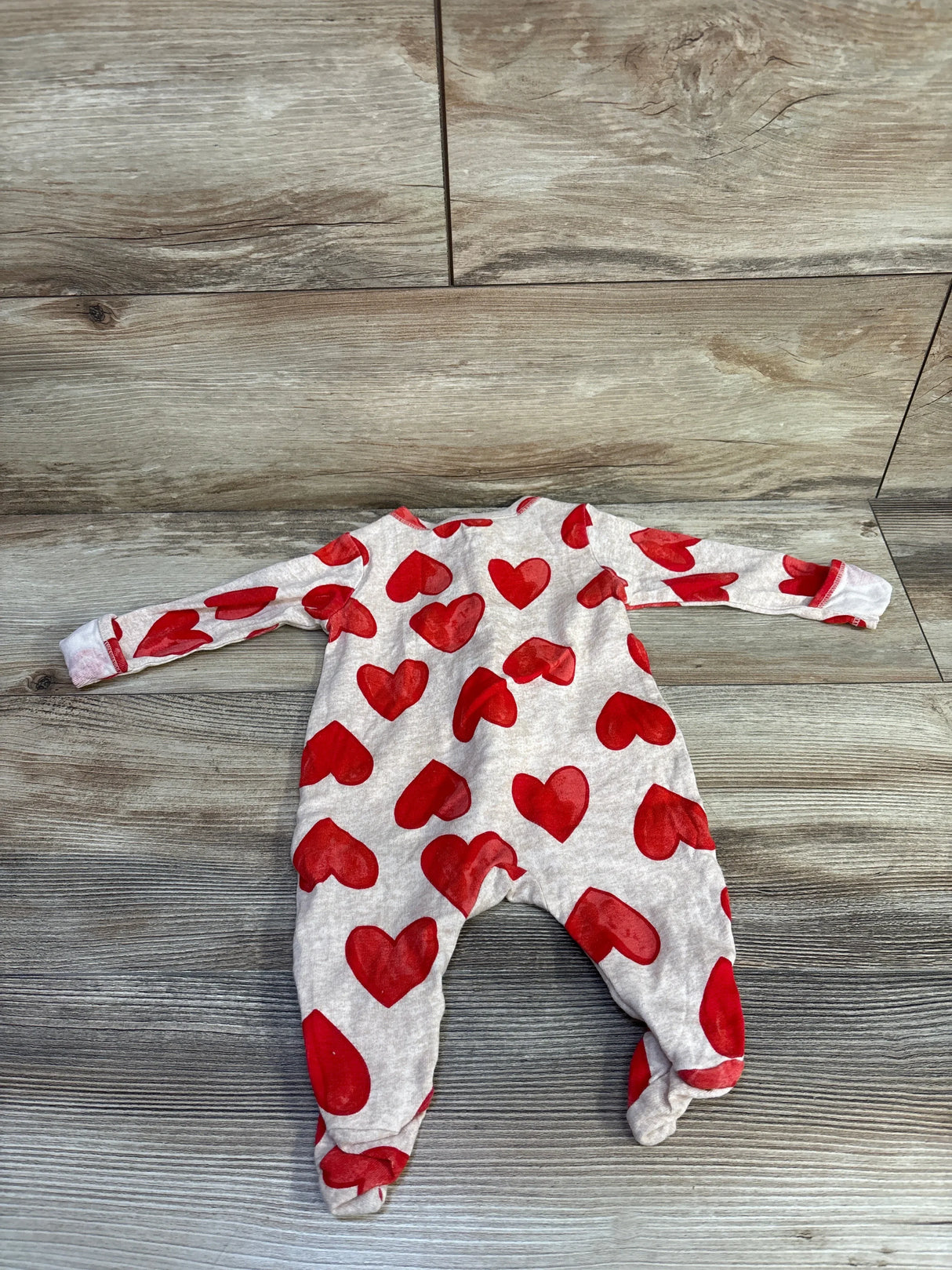 Old Navy Heart Print Sleeper Tan sz 0-3m