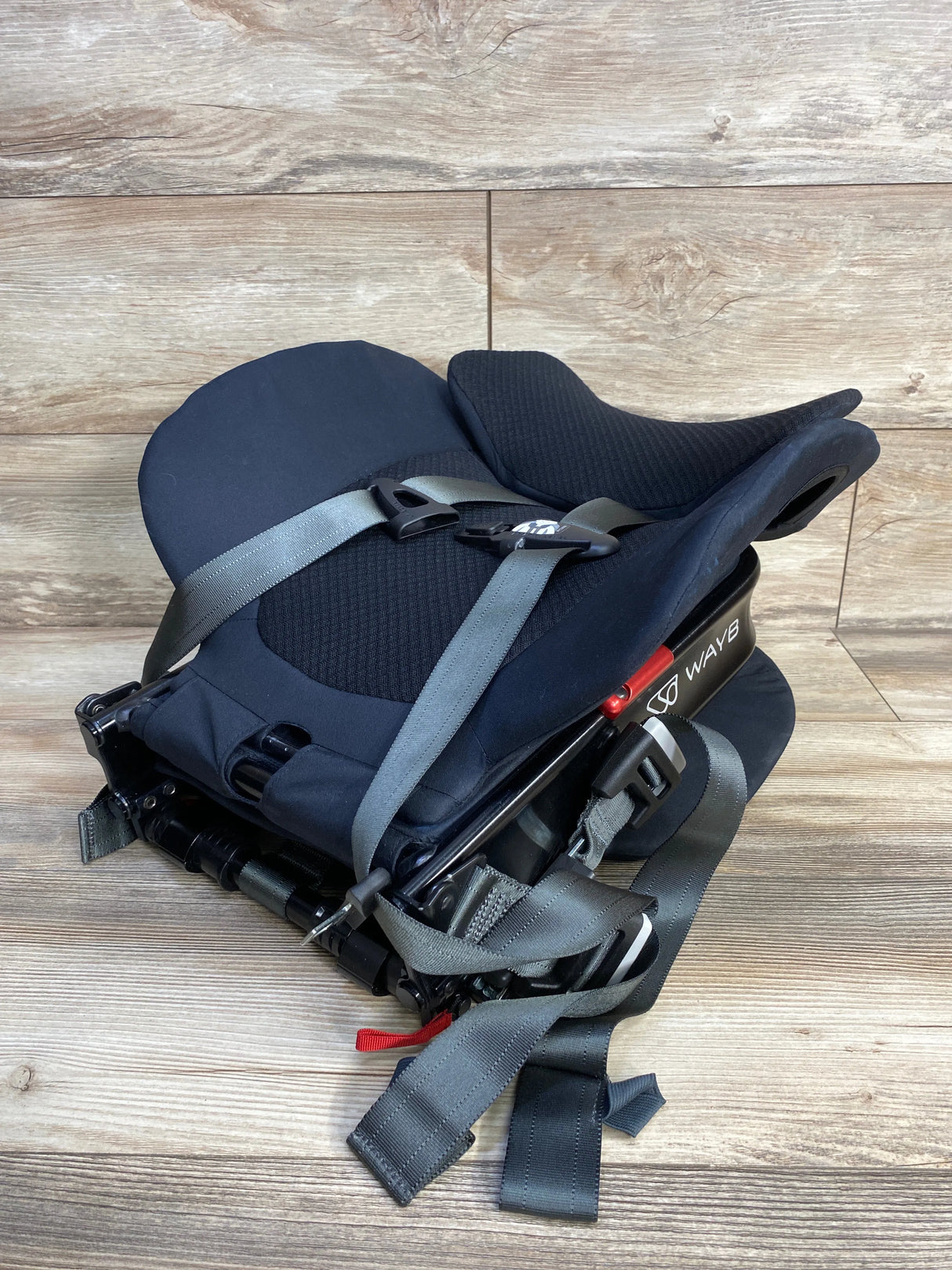 Pico Portable Car Seat + Carry Bag Black