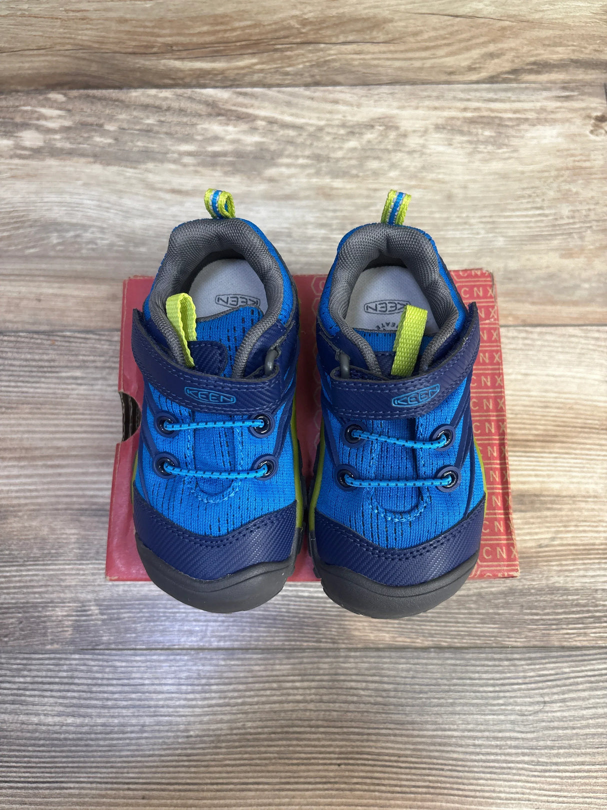 NEW KEEN Chandler CNX Comfortable Sneakers Blue sz 7c