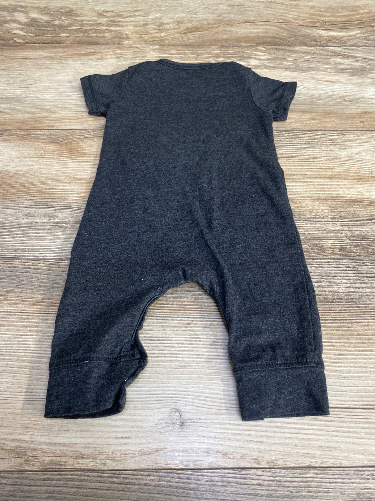 Batman Logo Romper Gray sz 3-6m