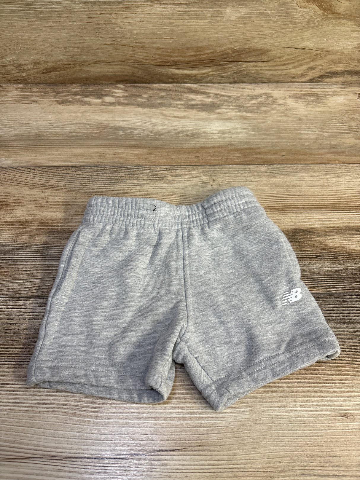 New Balance Shorts Grey sz 12m