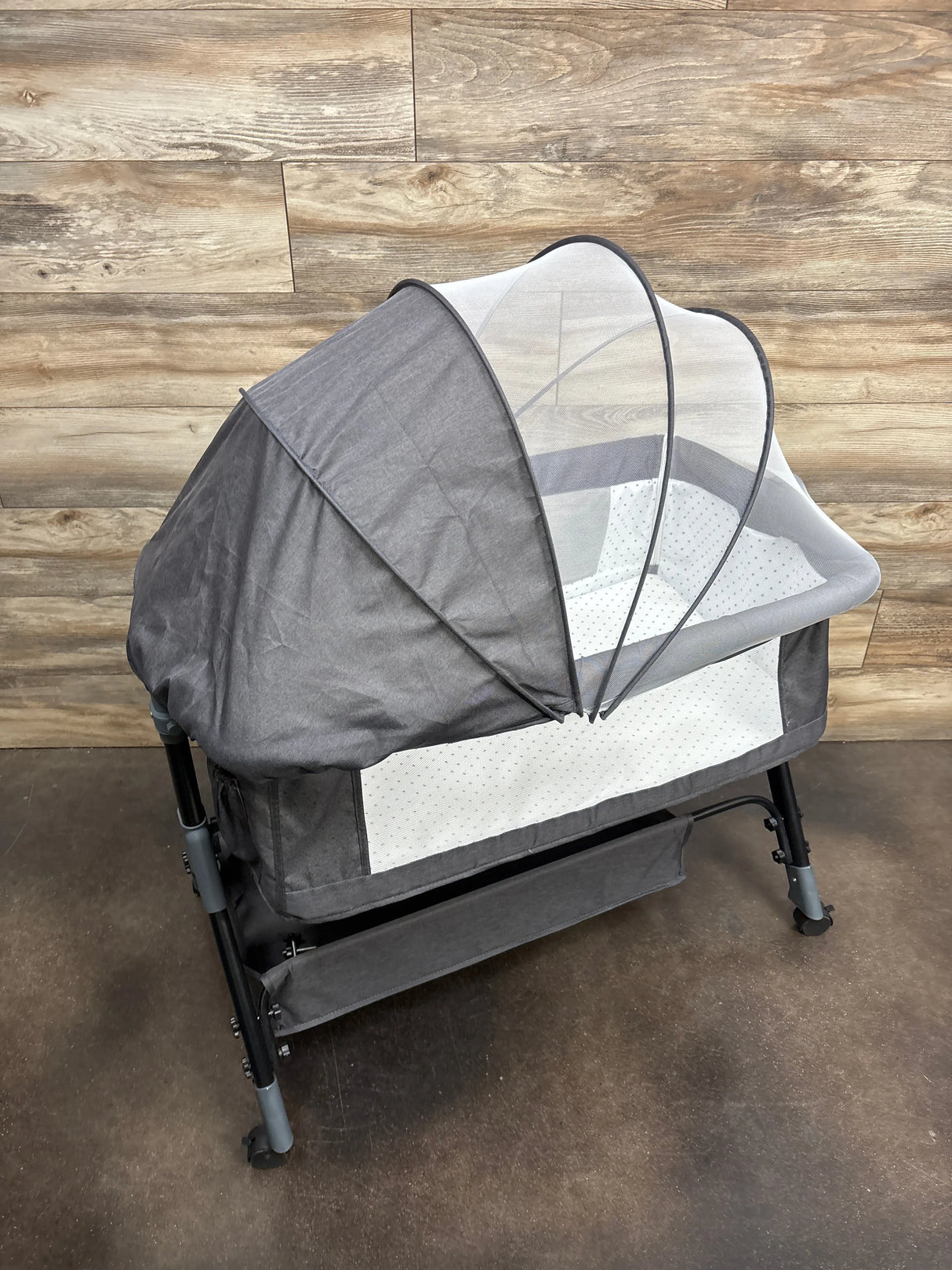 Bedside Crib / Bassinet Grey