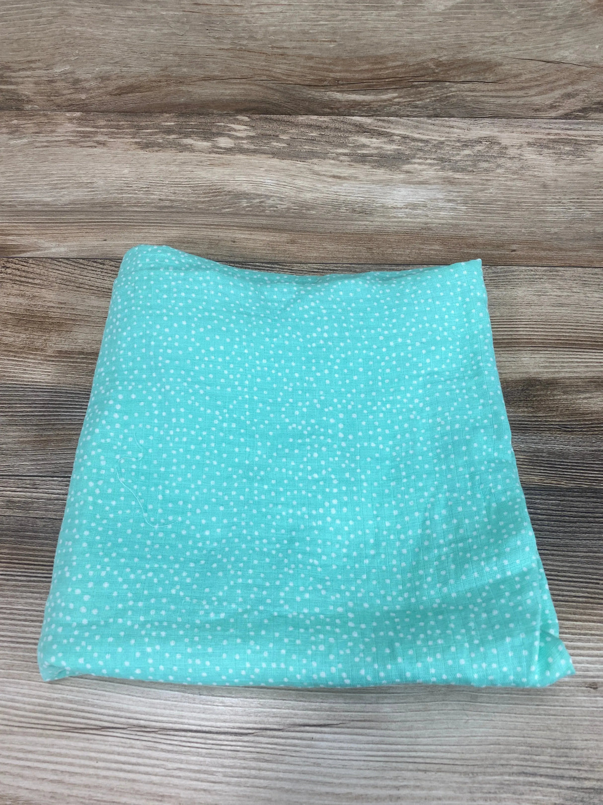 Peekaboo Organic Muslin Swaddle Blanket Polka Dots Green