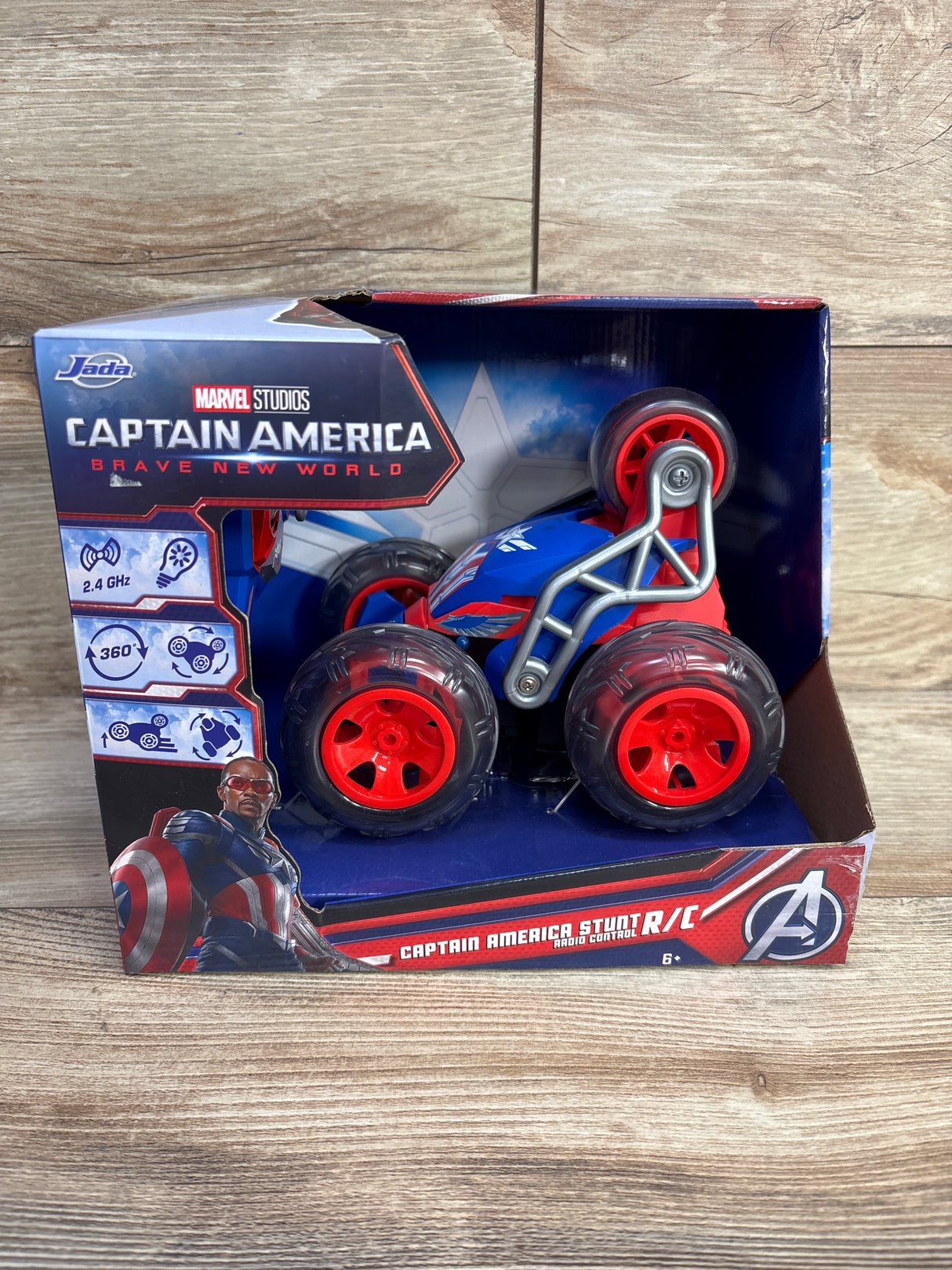 NEW Marvel Captain America RC 5-Wheel Stunt Car