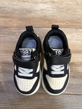 Shein Low Top Sneakers Black/White sz 5c