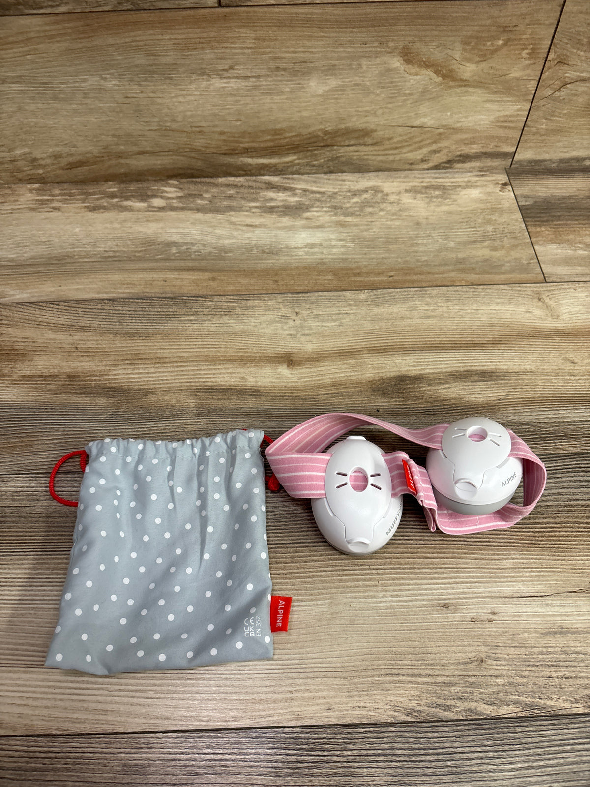 Alpine Muffy Baby Noise Cancelling Ear Muffs White/Pink
