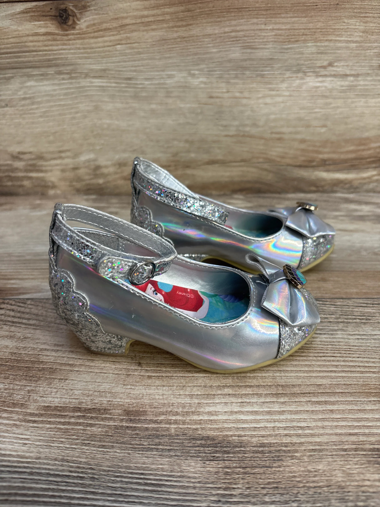 Disney Princess The Little Mermaid Kitten Heels Silver sz 7c