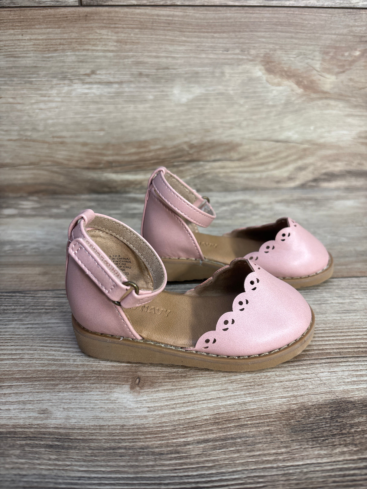 Old Navy Chunky Eyelet-Trim Ballet Flats Pink sz 5c