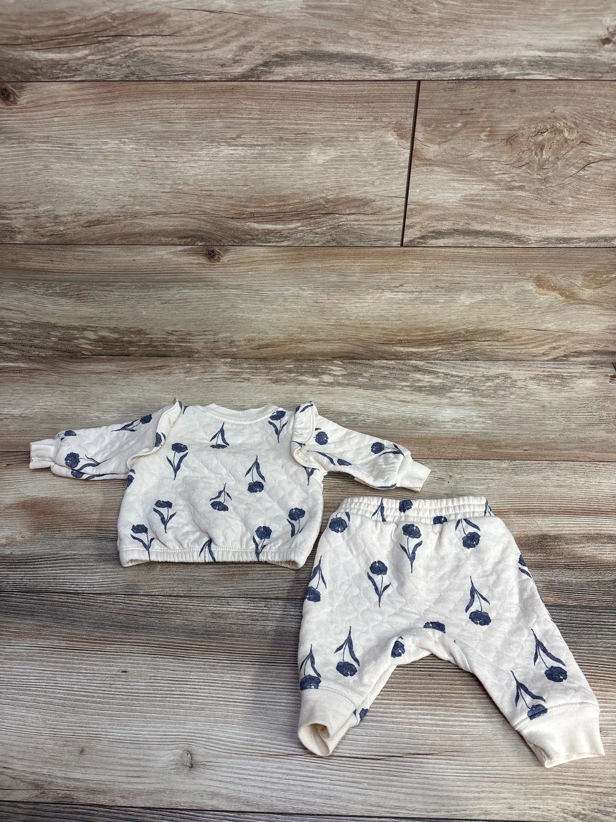 Child Of Mine 2pc Textured Floral Sweatshirt & Joggers Set Cream sz 0-3m