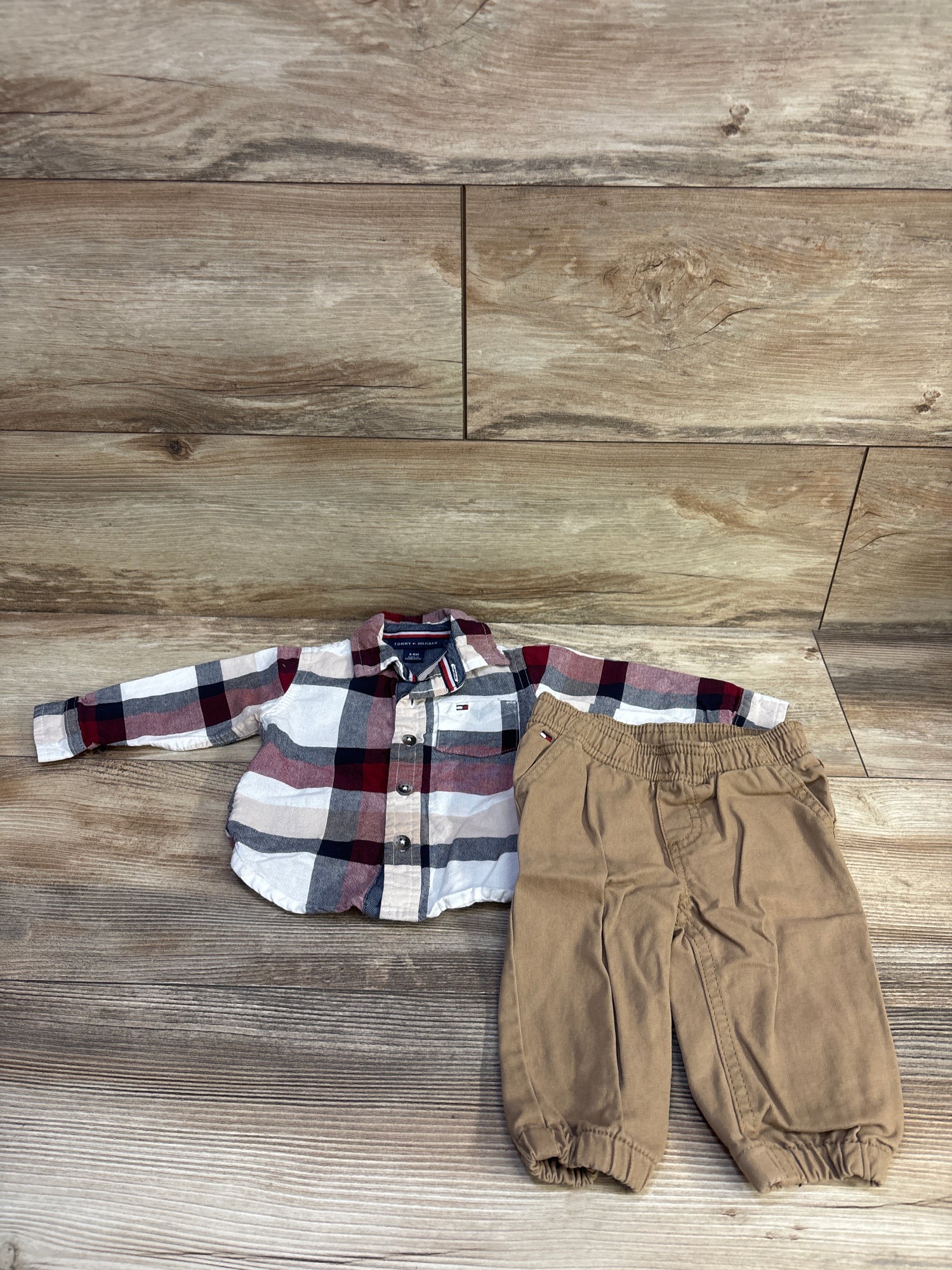 Tommy Hilfiger 2pc Button-Up Shirt & Pants Set White sz 3-6m