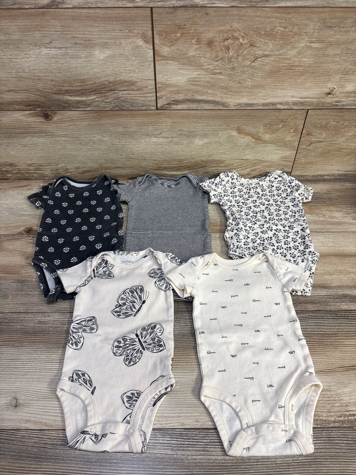 Carter's 5pk Bodysuits Ivory sz 3m