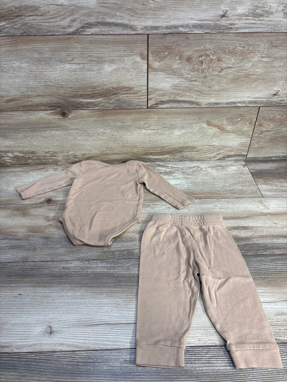 Nike 2pc Bodysuit & Pants Set Tan sz 9m
