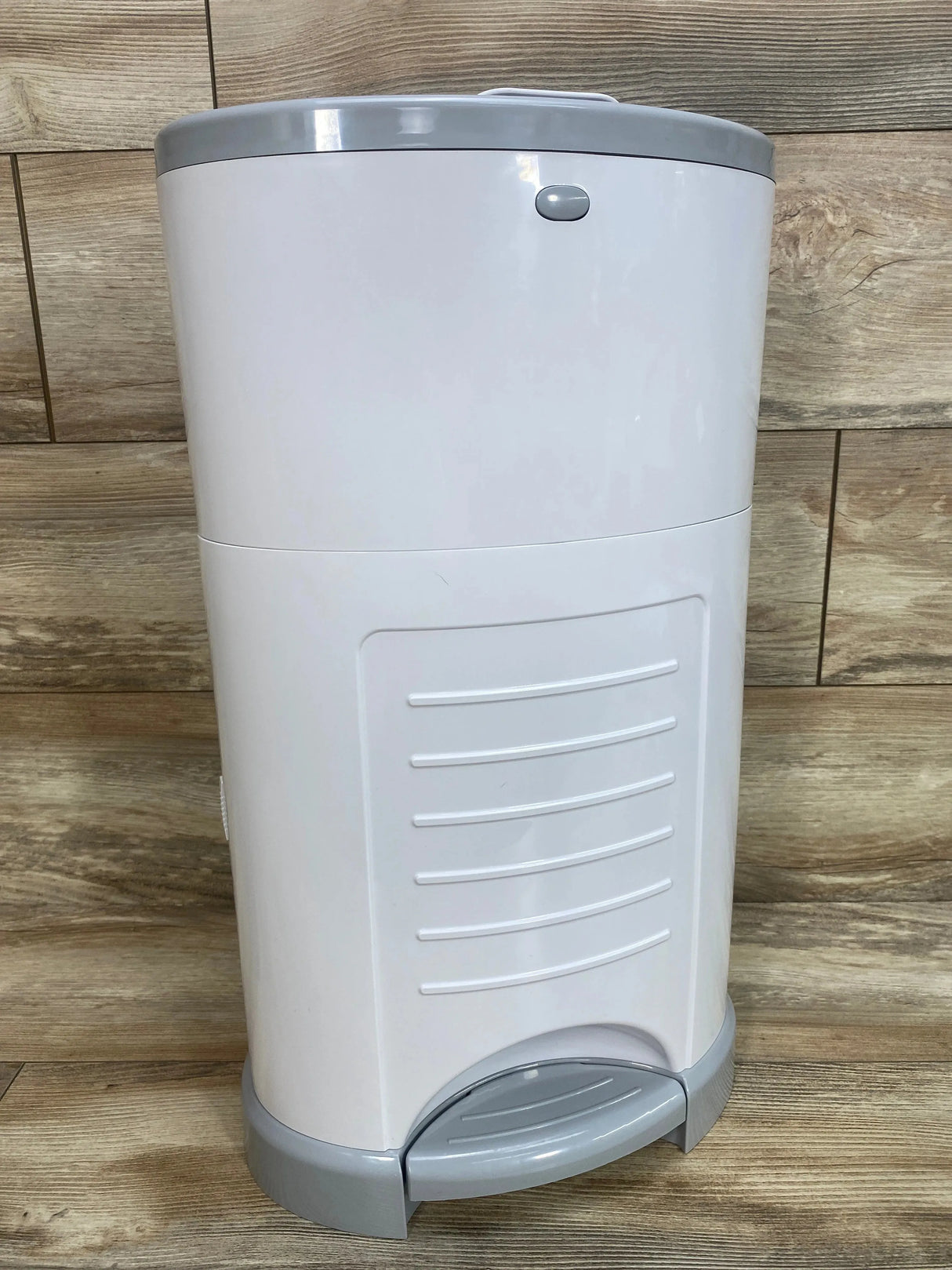 Dekor White Classic Hands-Free Diaper Pail