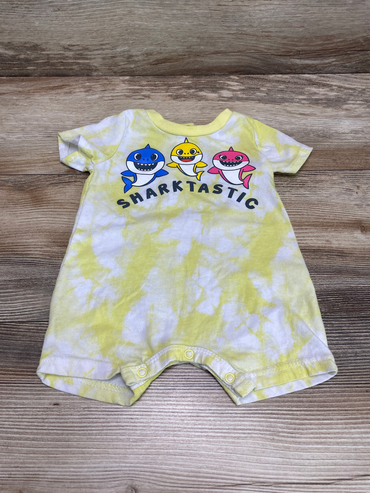 Pinkfong Baby Shark Shortie Romper Yellow sz 3-6m