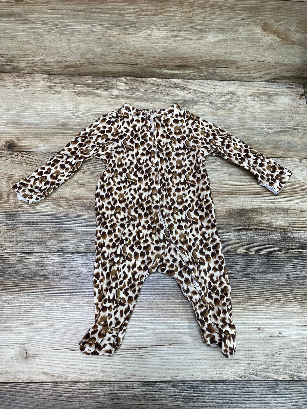 Old Navy Leopard Print Sleeper Beige sz 0-3m