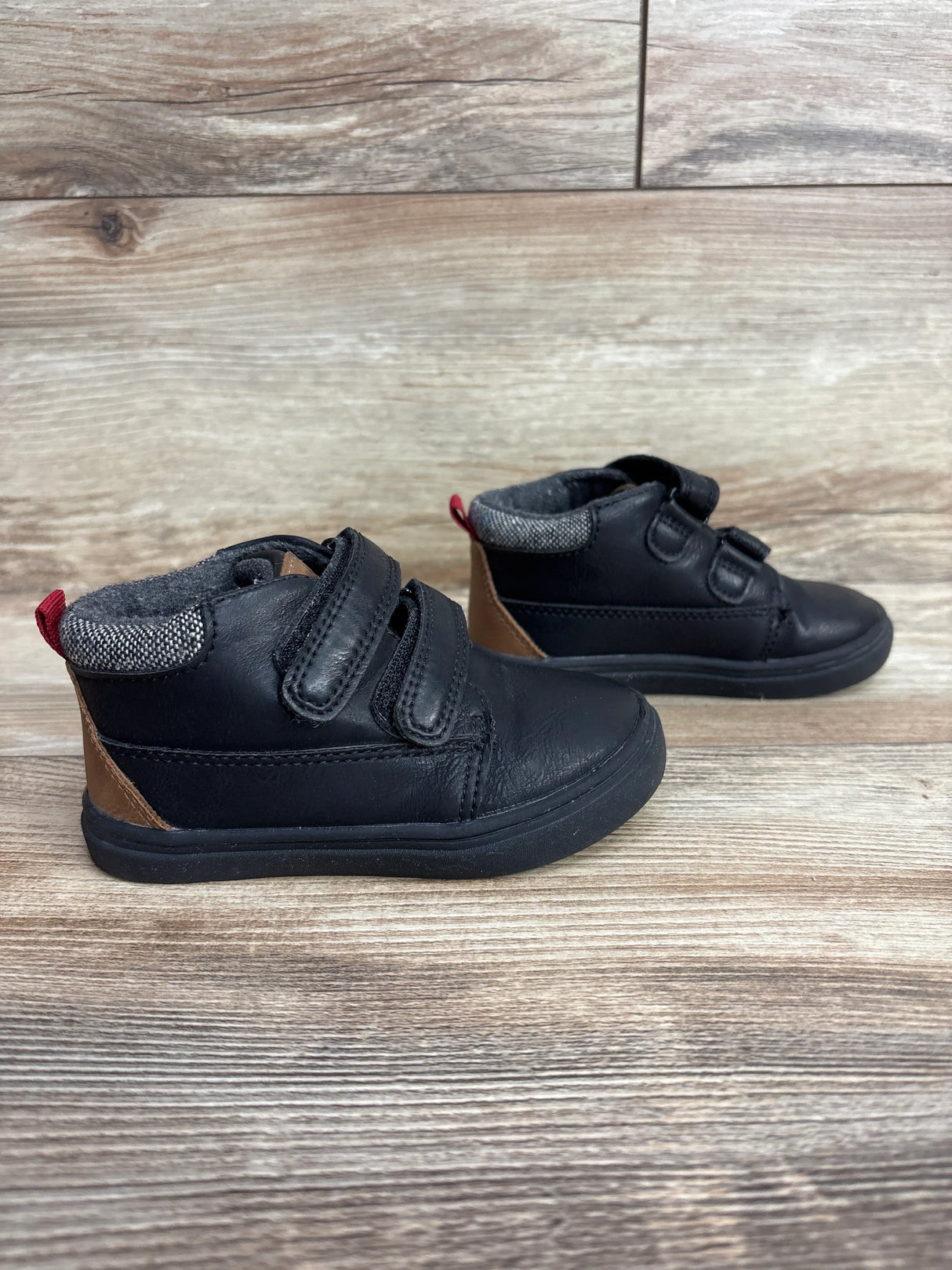 Cat & Jack Double Velcro Haider Boots Black sz 7c